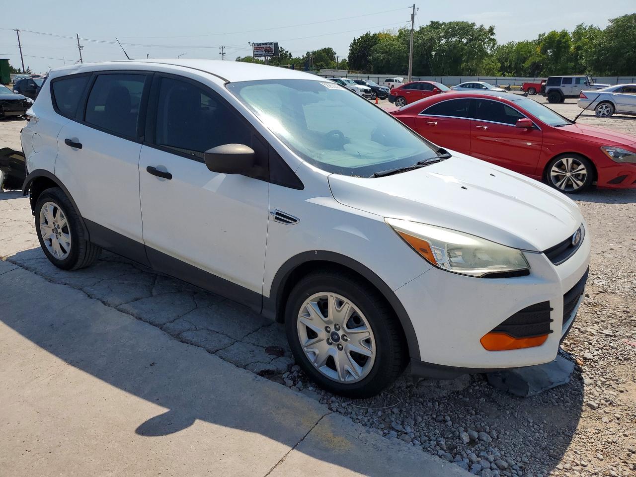 2013 Ford Escape S White vin: 1FMCU0F79DUC03744