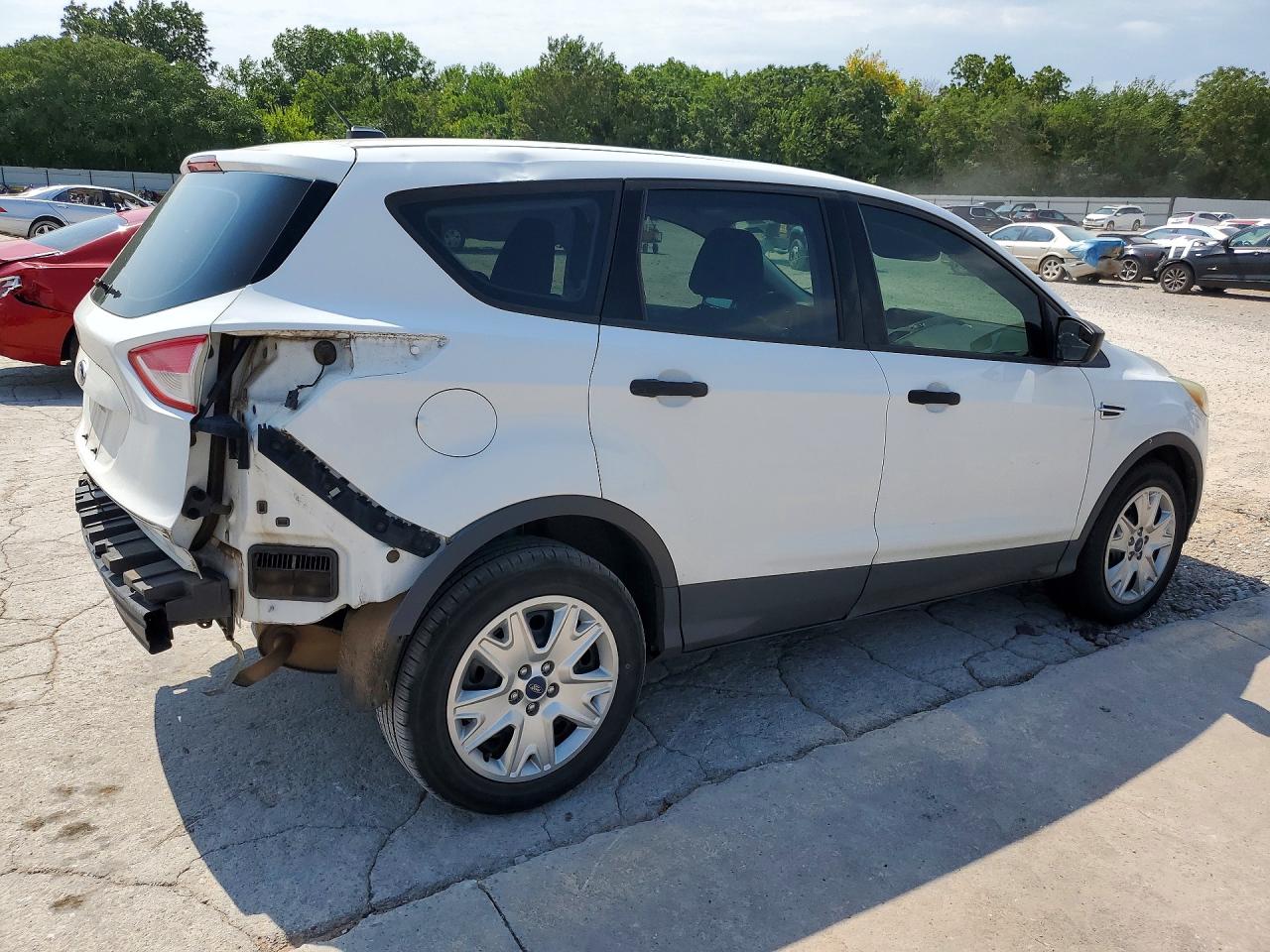2013 Ford Escape S White vin: 1FMCU0F79DUC03744