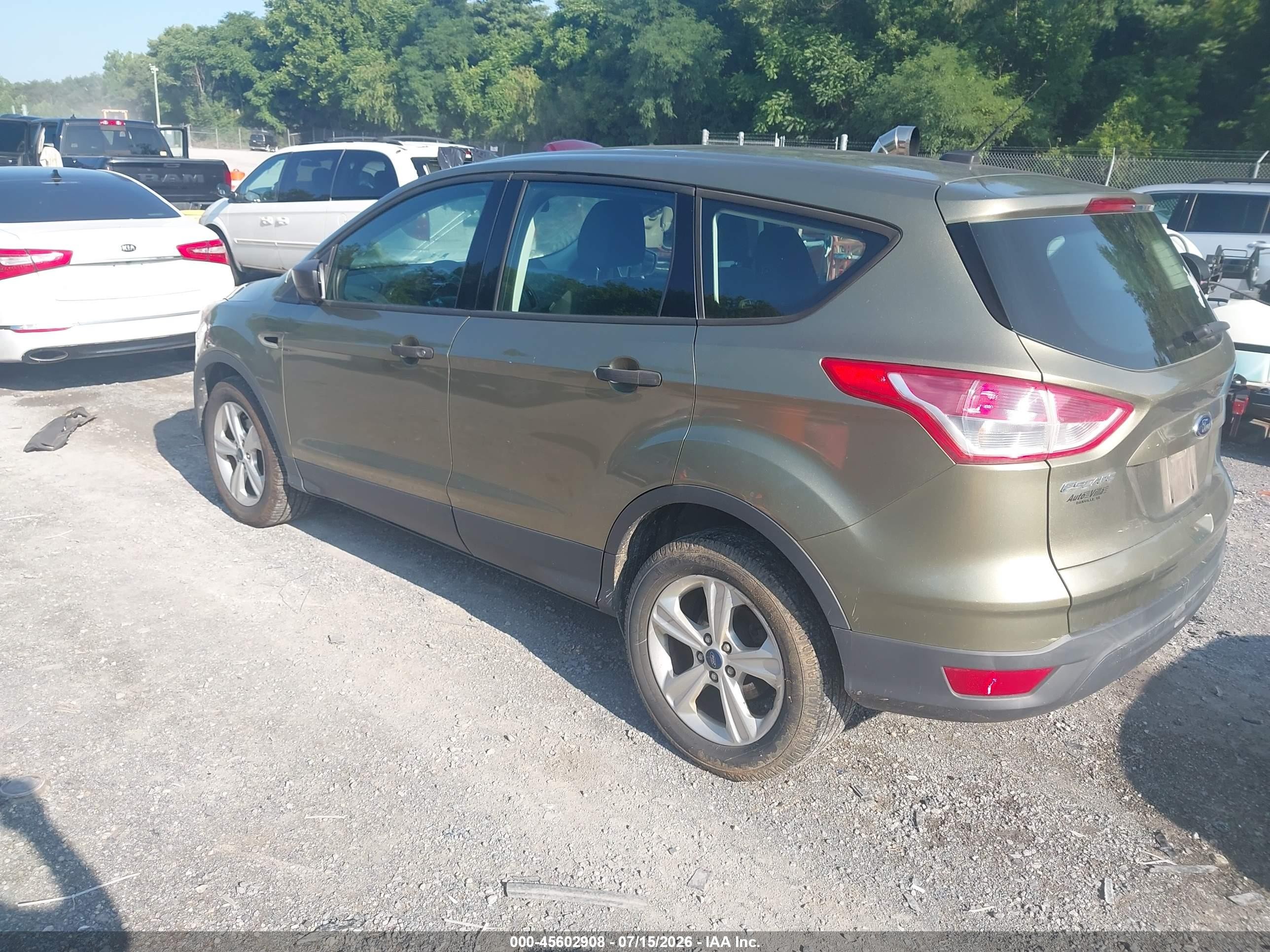 2013 Ford Escape S Green vin: 1FMCU0F79DUC91694