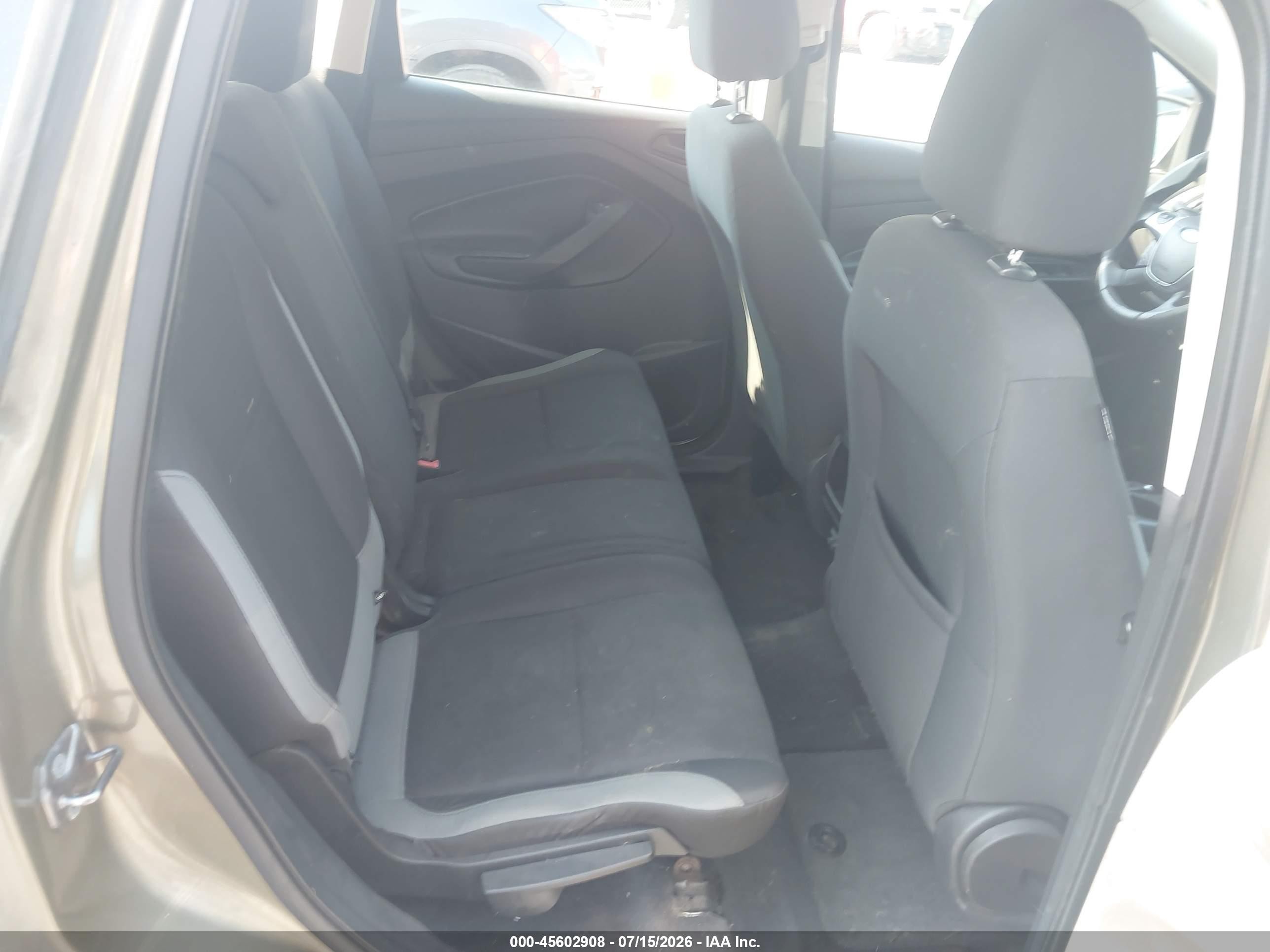 2013 Ford Escape S Green vin: 1FMCU0F79DUC91694