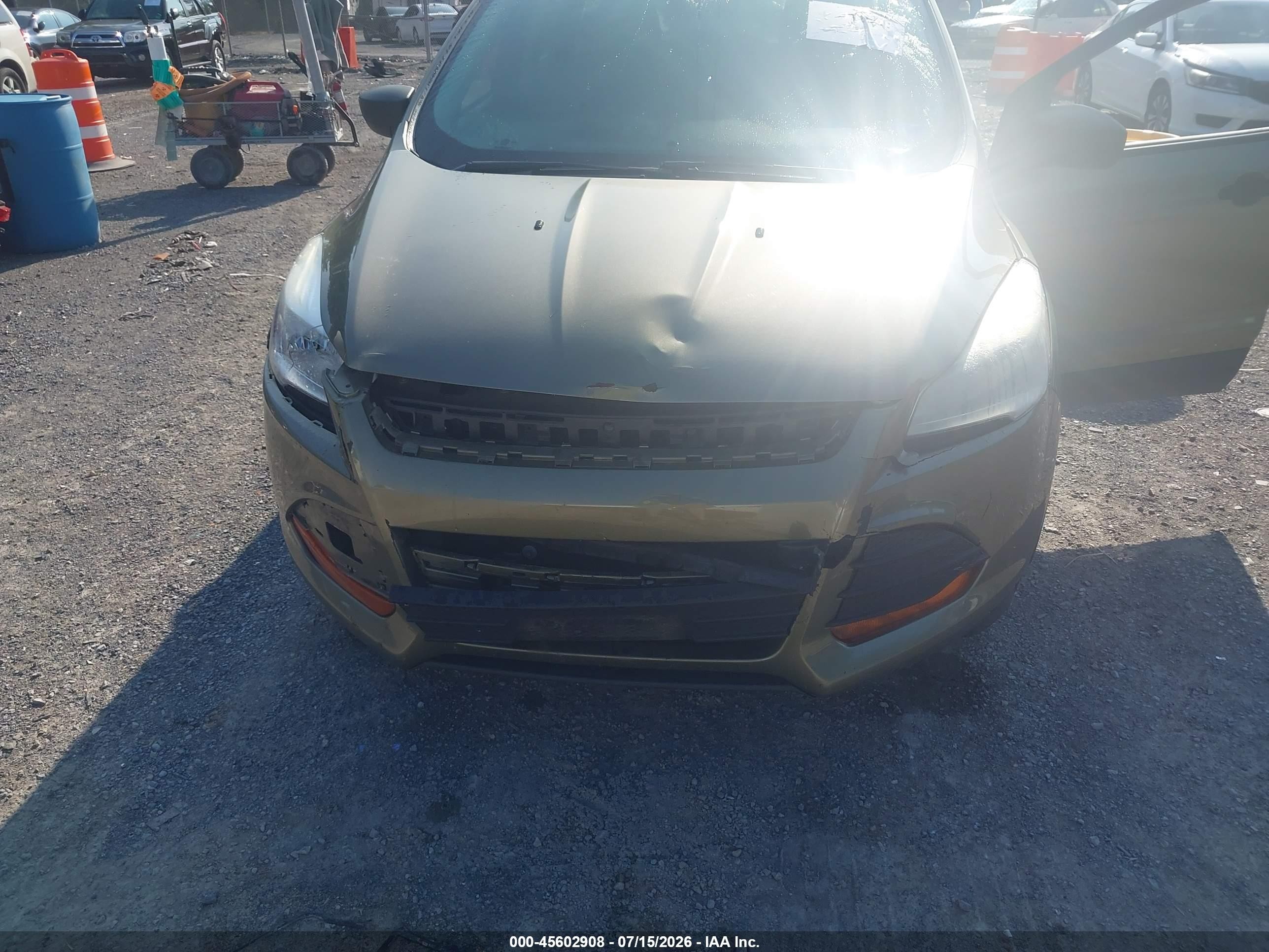 2013 Ford Escape S Green vin: 1FMCU0F79DUC91694