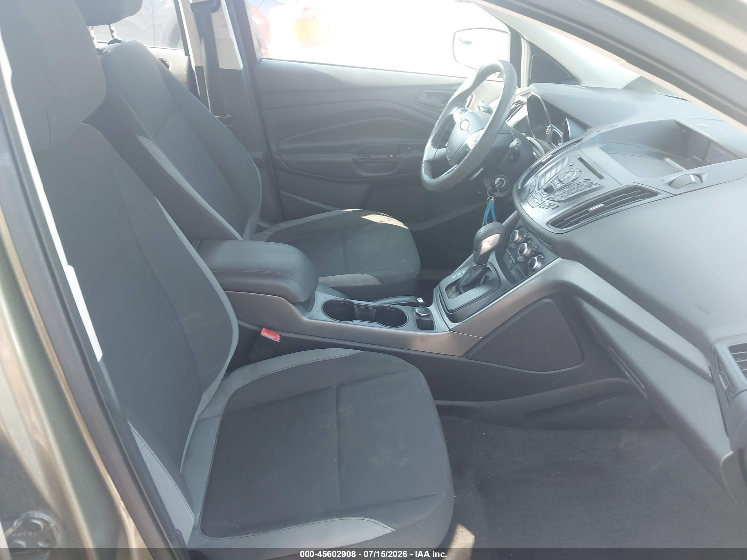 2013 Ford Escape S Green vin: 1FMCU0F79DUC91694