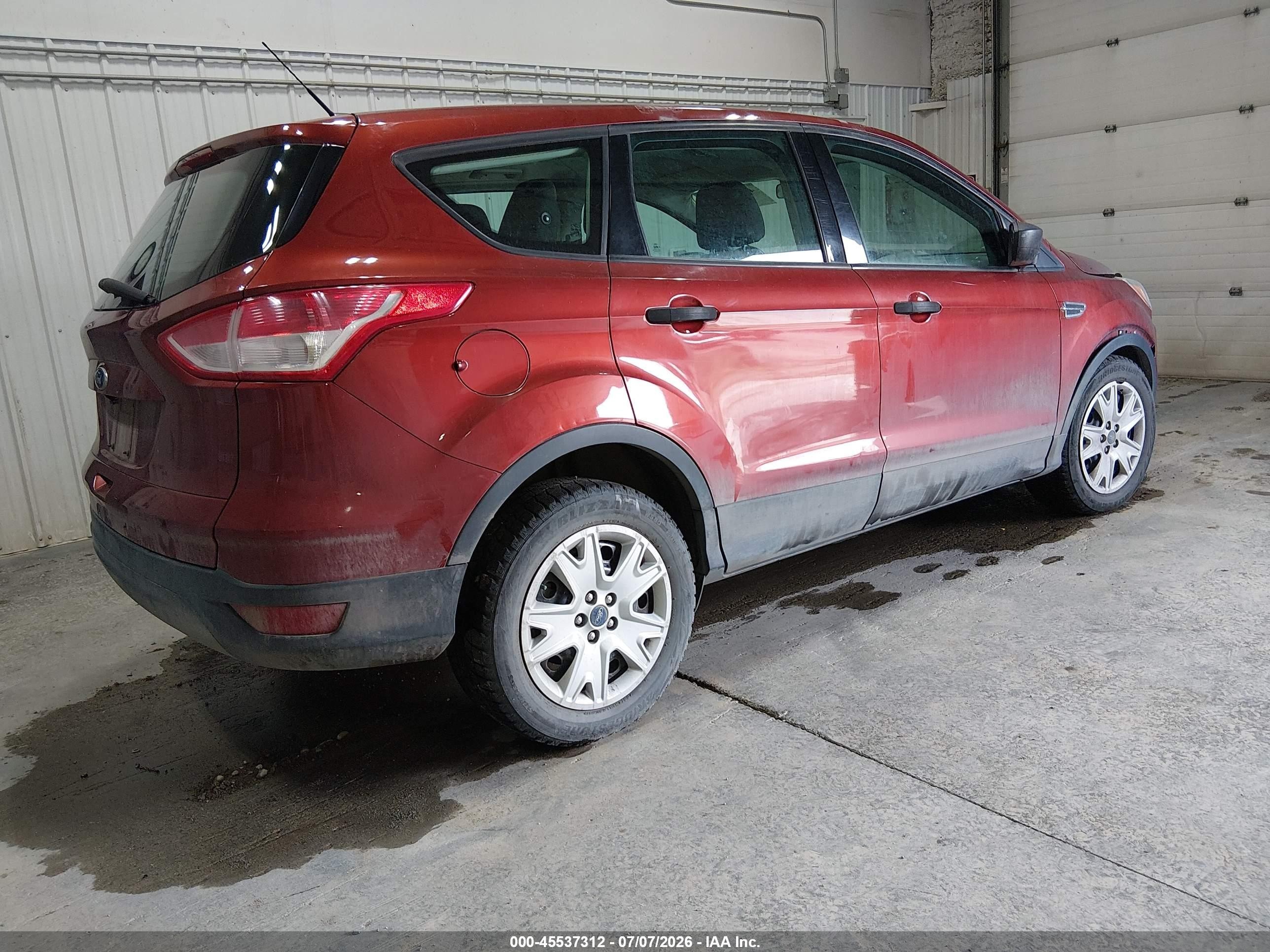 2014 Ford Escape S Red vin: 1FMCU0F79EUA00063