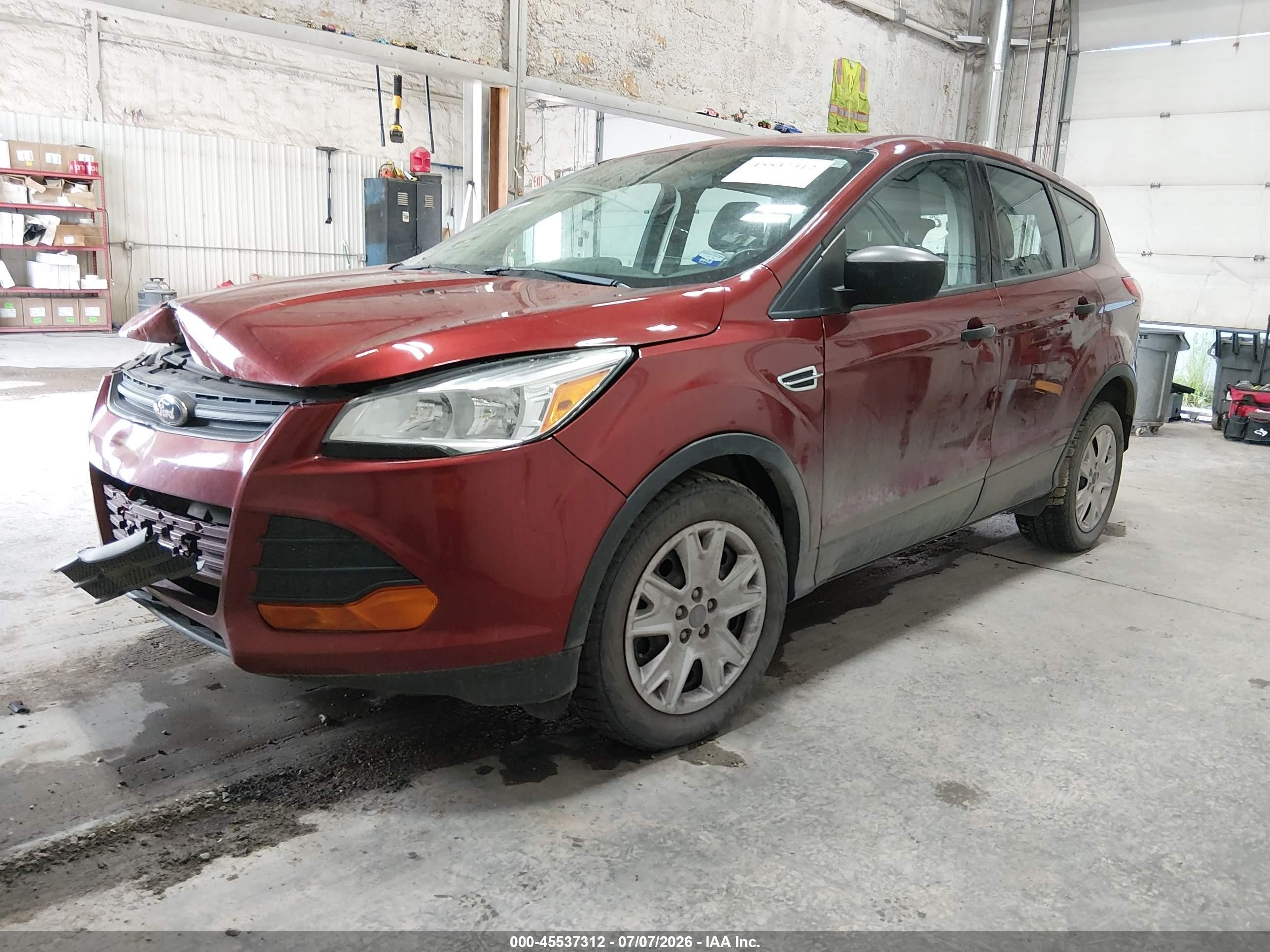 2014 Ford Escape S Red vin: 1FMCU0F79EUA00063