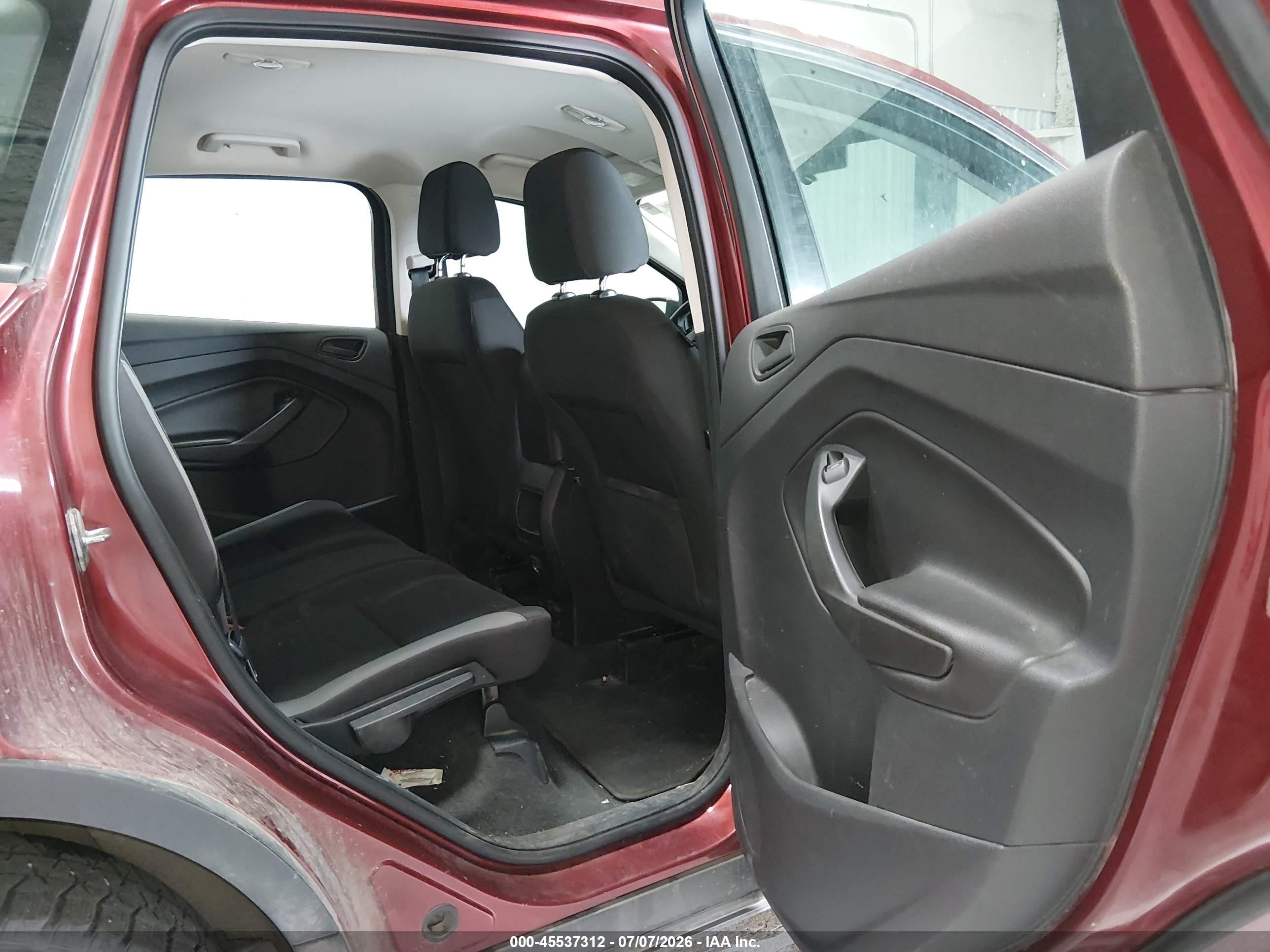 2014 Ford Escape S Red vin: 1FMCU0F79EUA00063