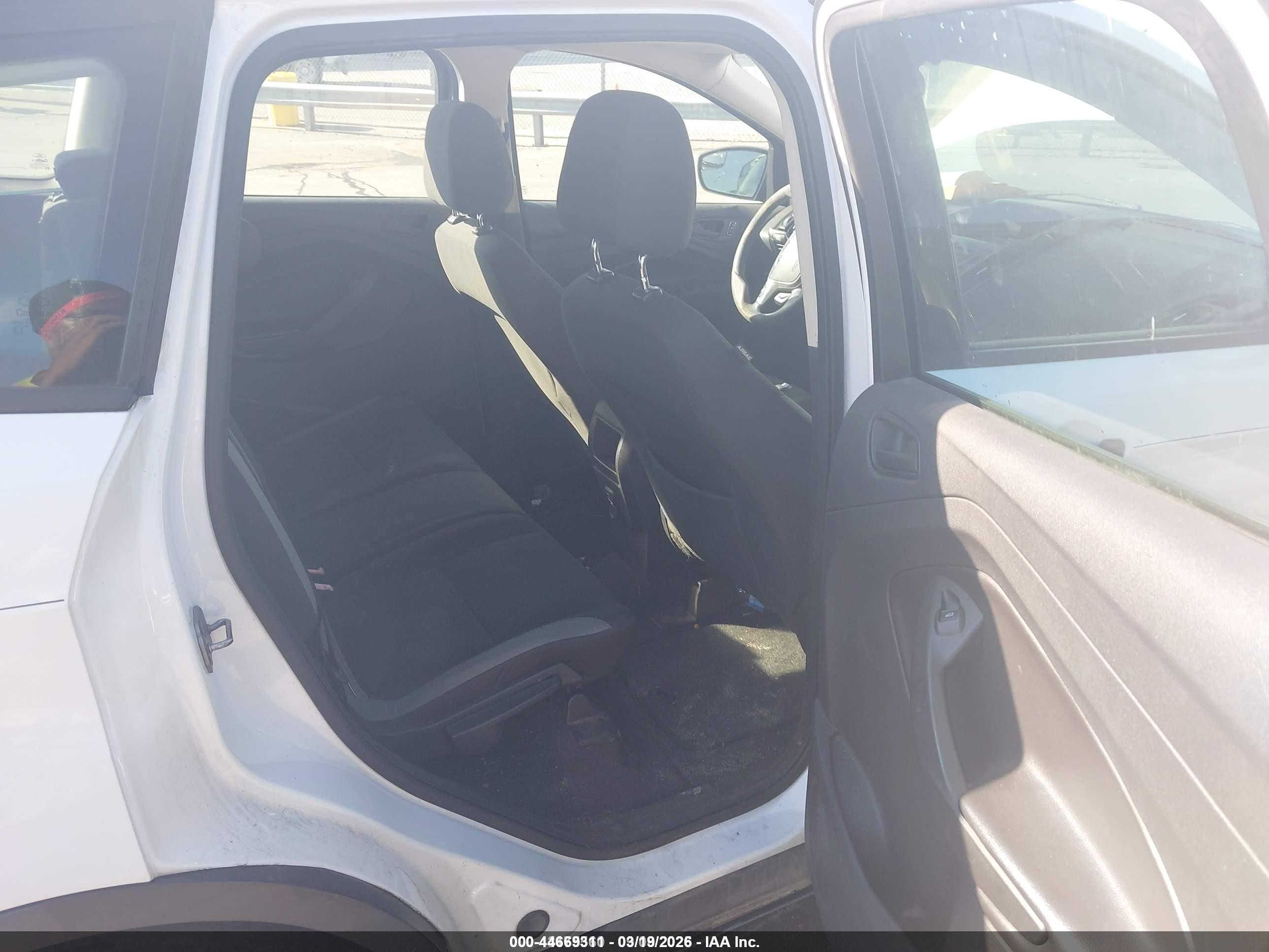 2014 Ford Escape S White vin: 1FMCU0F79EUA35105