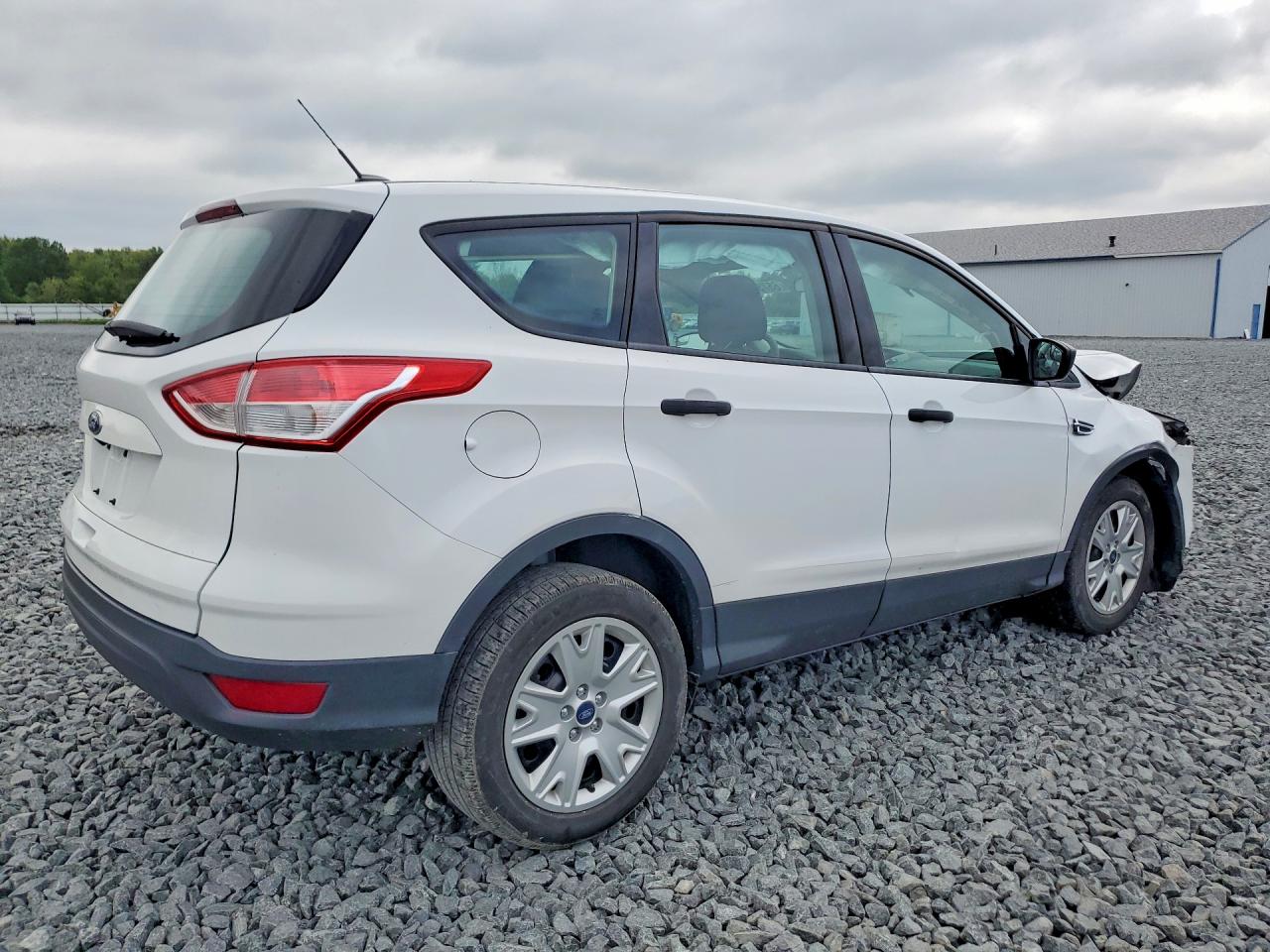 2014 Ford Escape S Белый vin: 1FMCU0F79EUC82656