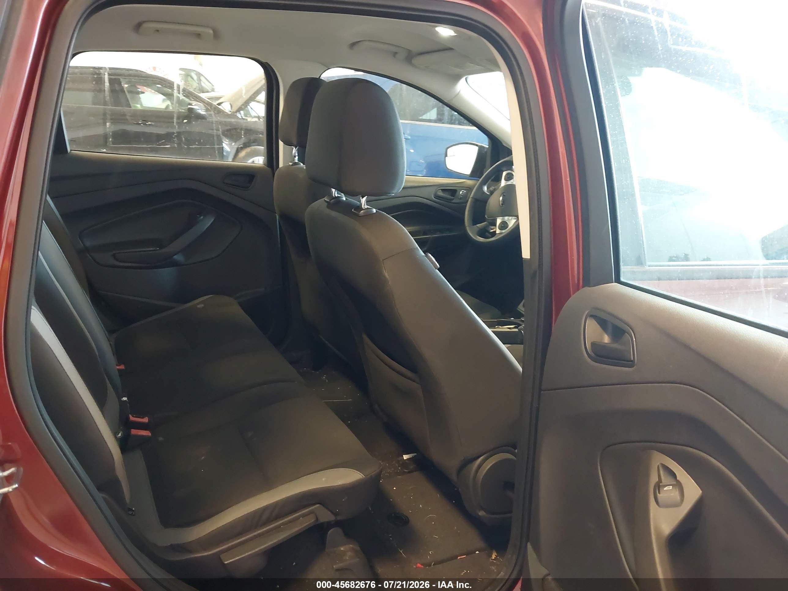 2014 Ford Escape S Red vin: 1FMCU0F79EUE38081