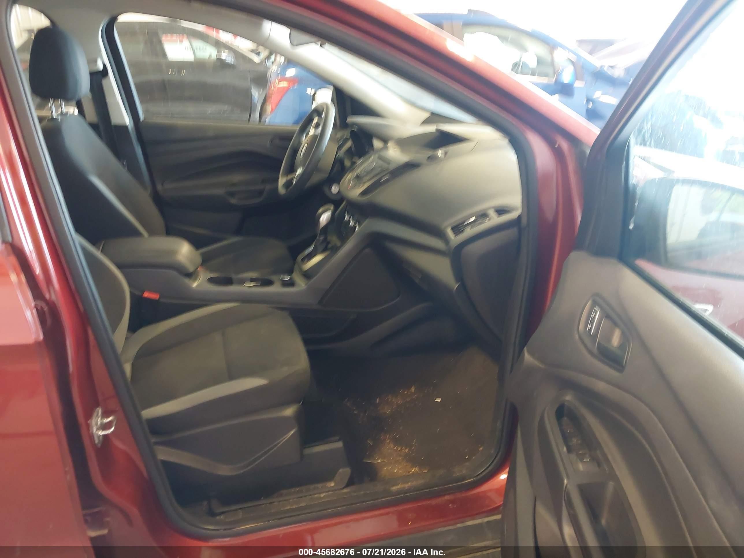 2014 Ford Escape S Red vin: 1FMCU0F79EUE38081