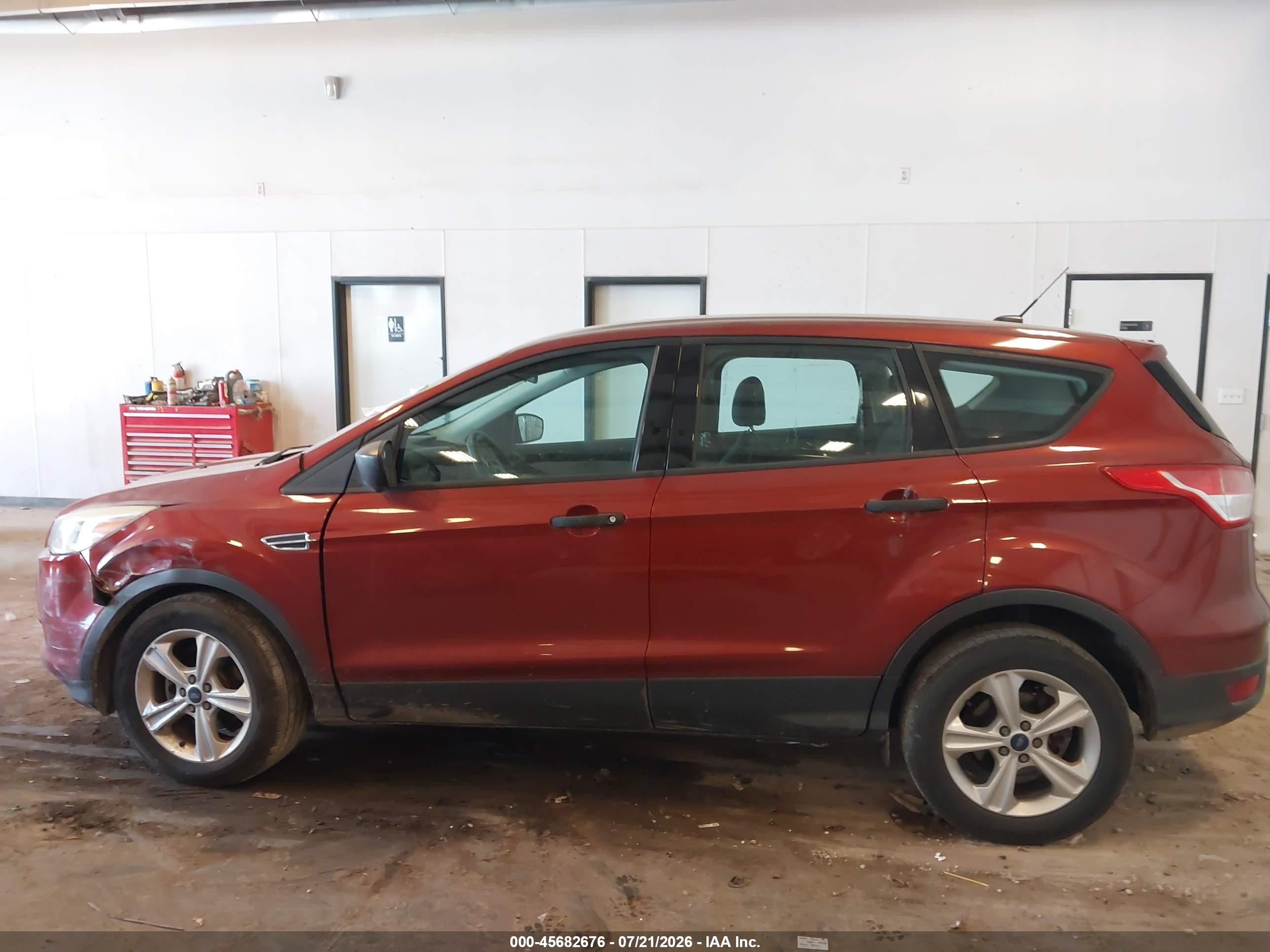 2014 Ford Escape S Red vin: 1FMCU0F79EUE38081