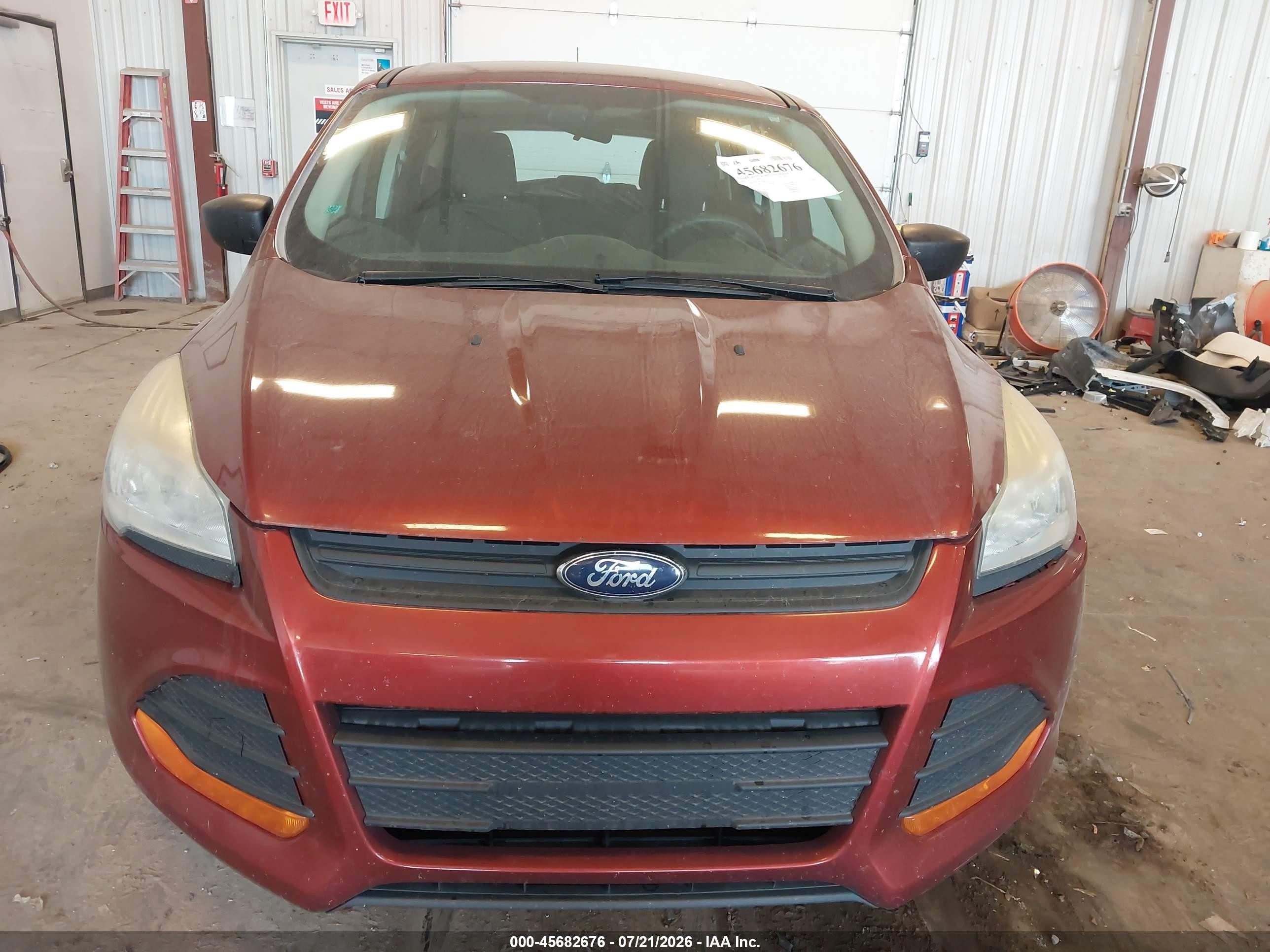 2014 Ford Escape S Red vin: 1FMCU0F79EUE38081