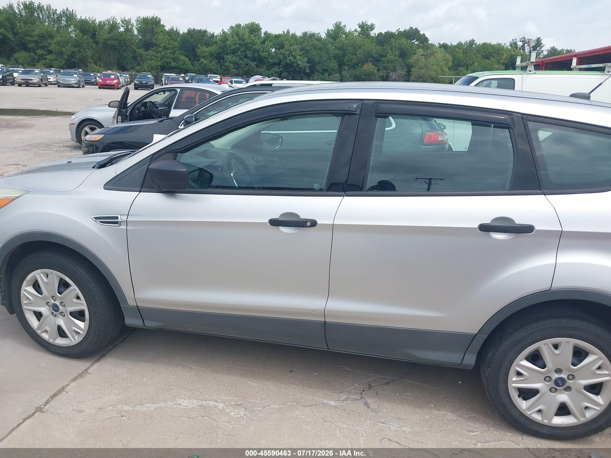 2014 Ford Escape S Silver vin: 1FMCU0F79EUE50733
