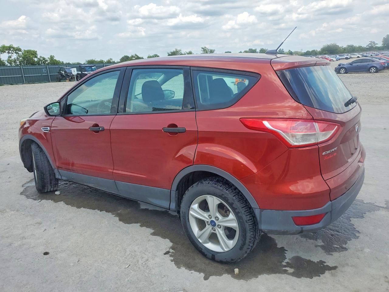 2014 Ford Escape S Red vin: 1FMCU0F79EUE52241
