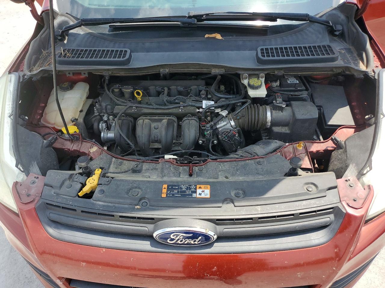 2014 Ford Escape S Red vin: 1FMCU0F79EUE52241
