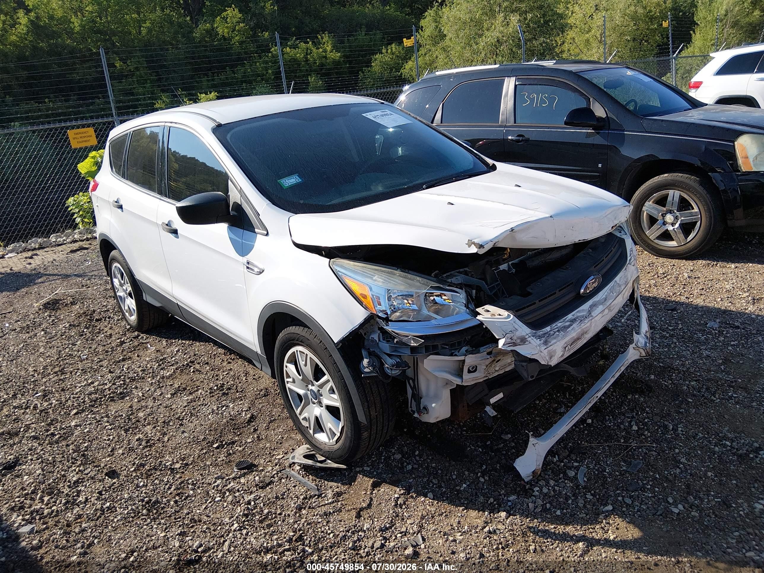 2016 Ford Escape S White vin: 1FMCU0F79GUB32257
