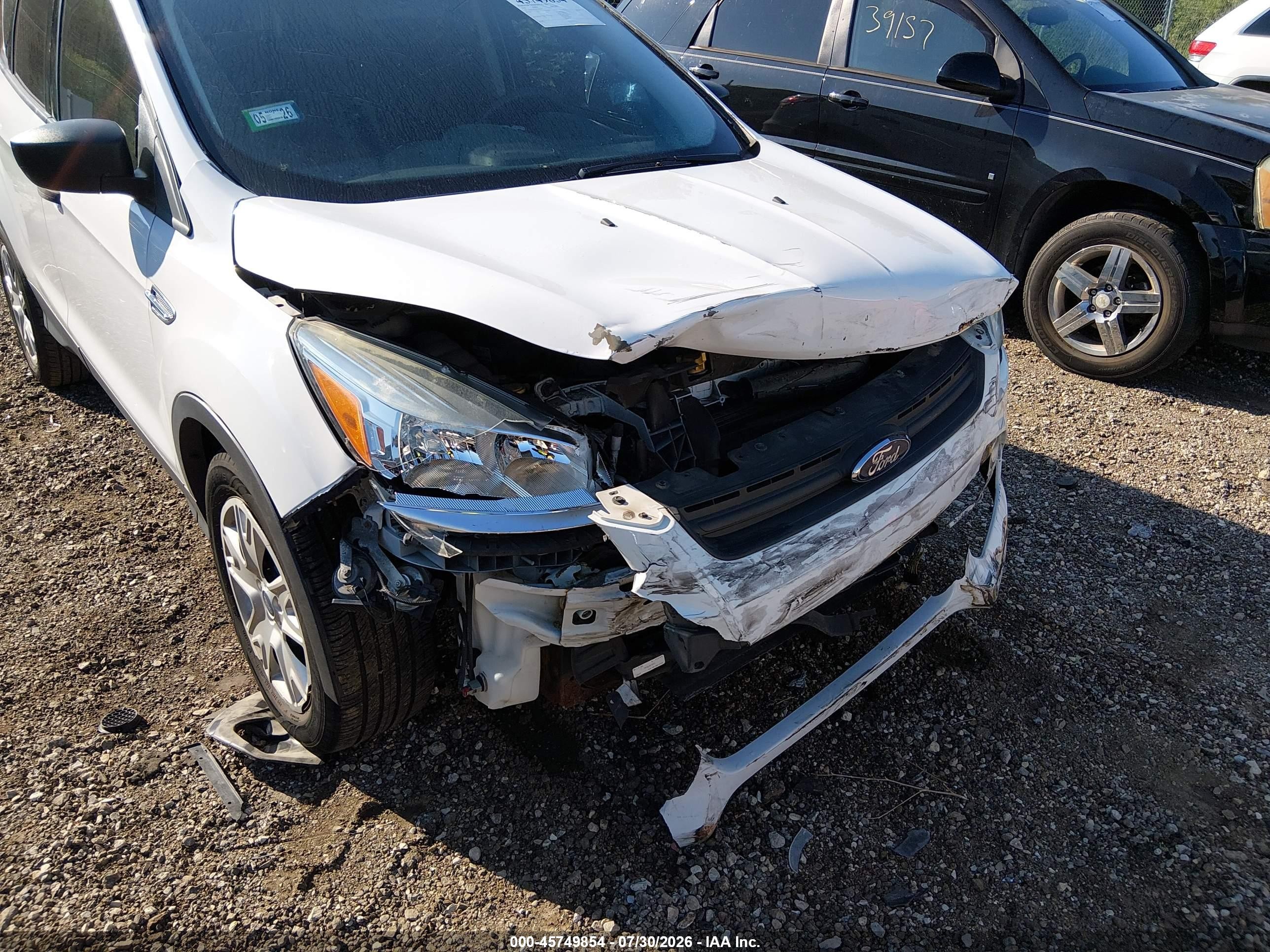 2016 Ford Escape S White vin: 1FMCU0F79GUB32257