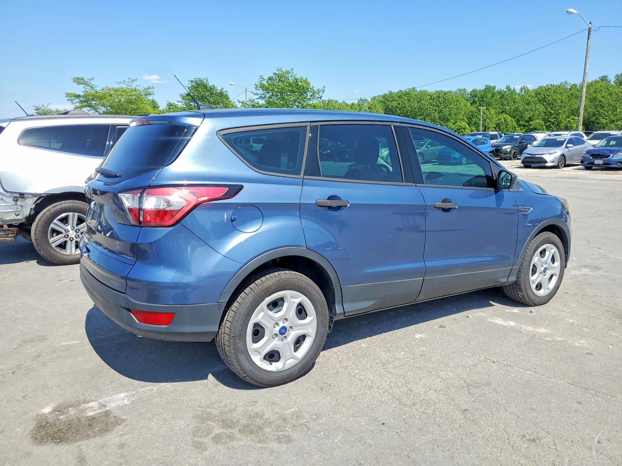 2018 Ford Escape S Blue vin: 1FMCU0F79JUC01861