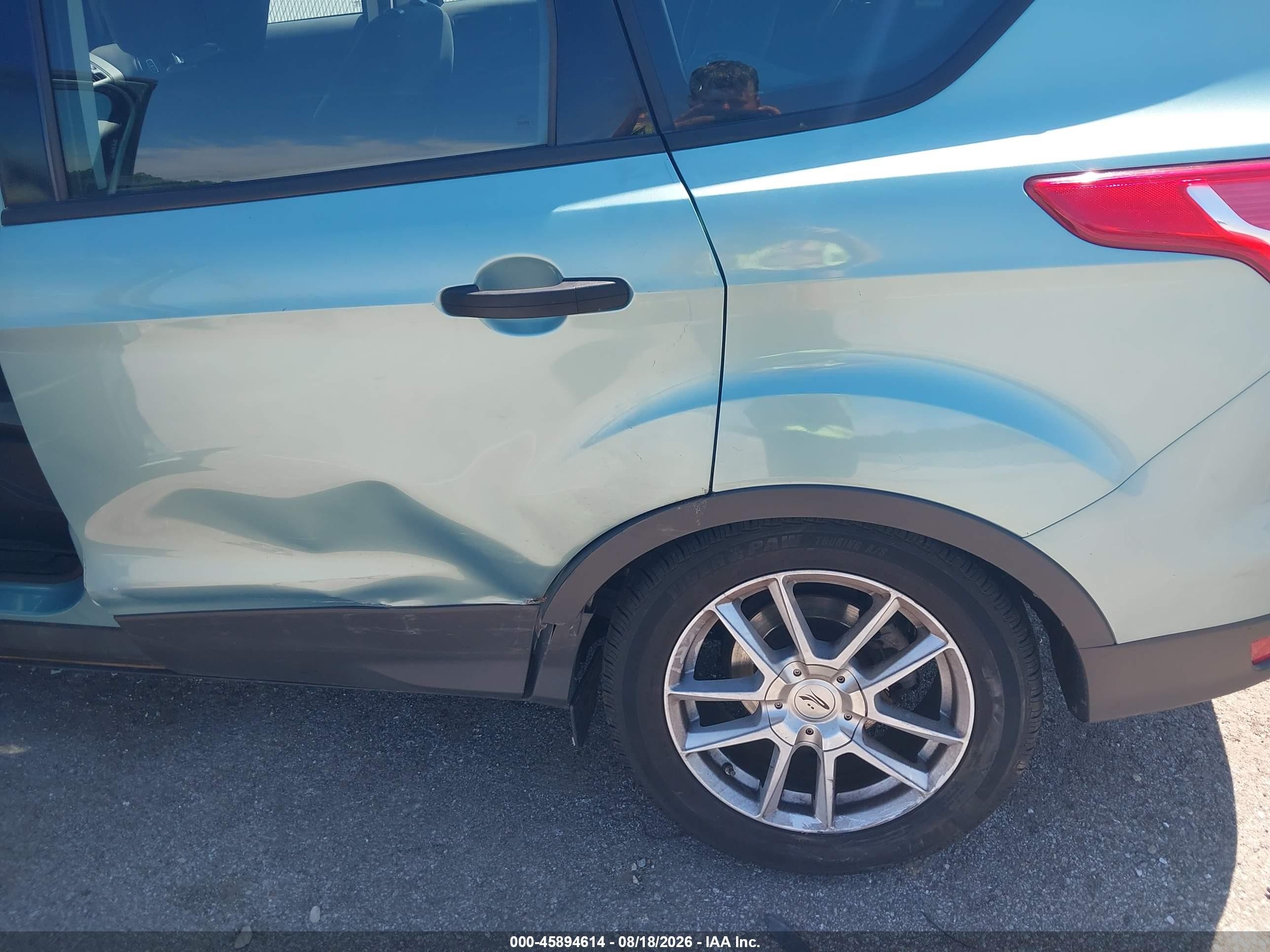 2013 Ford Escape S Blue vin: 1FMCU0F7XDUA52381