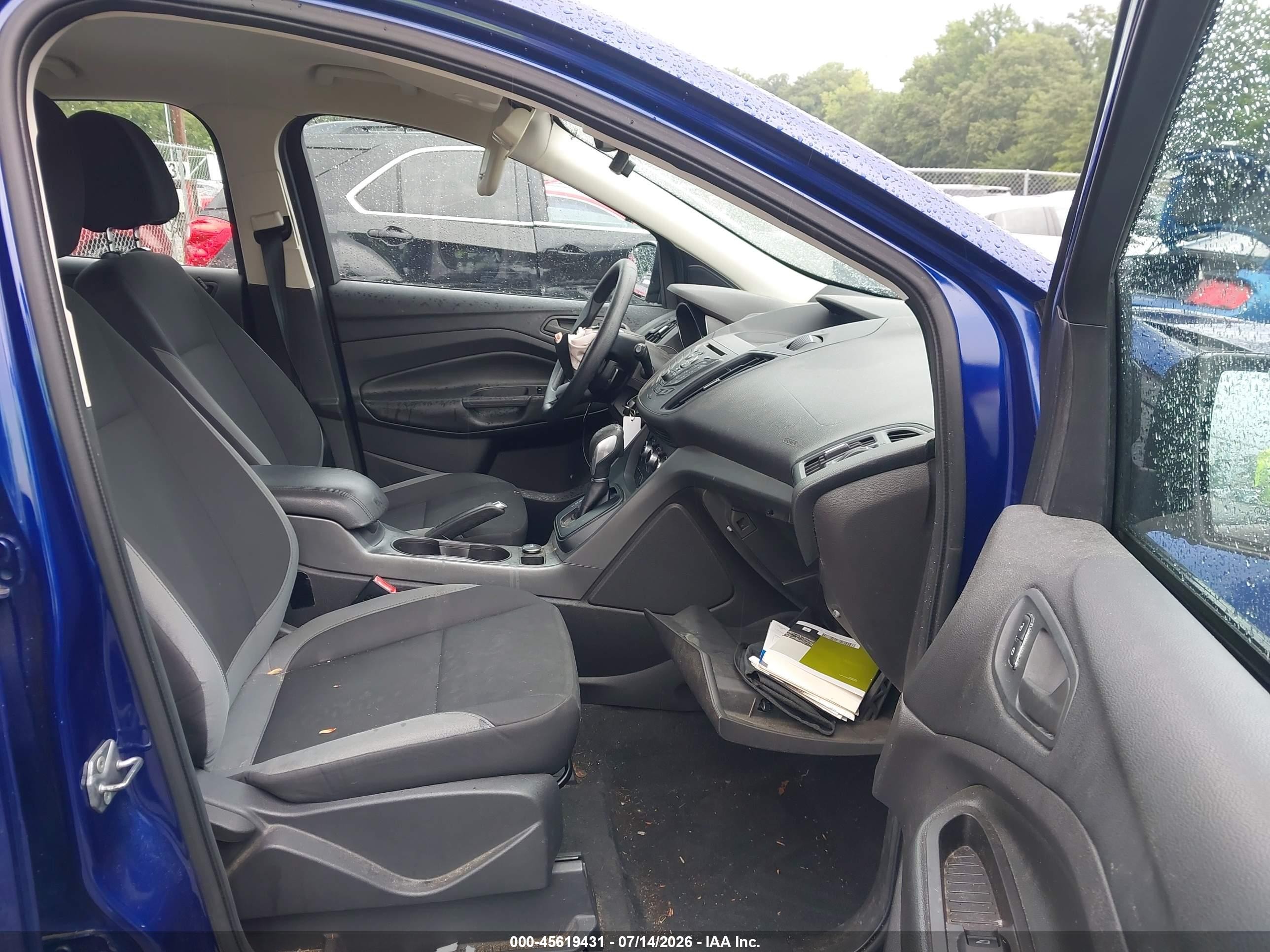 2013 Ford Escape S Dark Blue vin: 1FMCU0F7XDUB50701