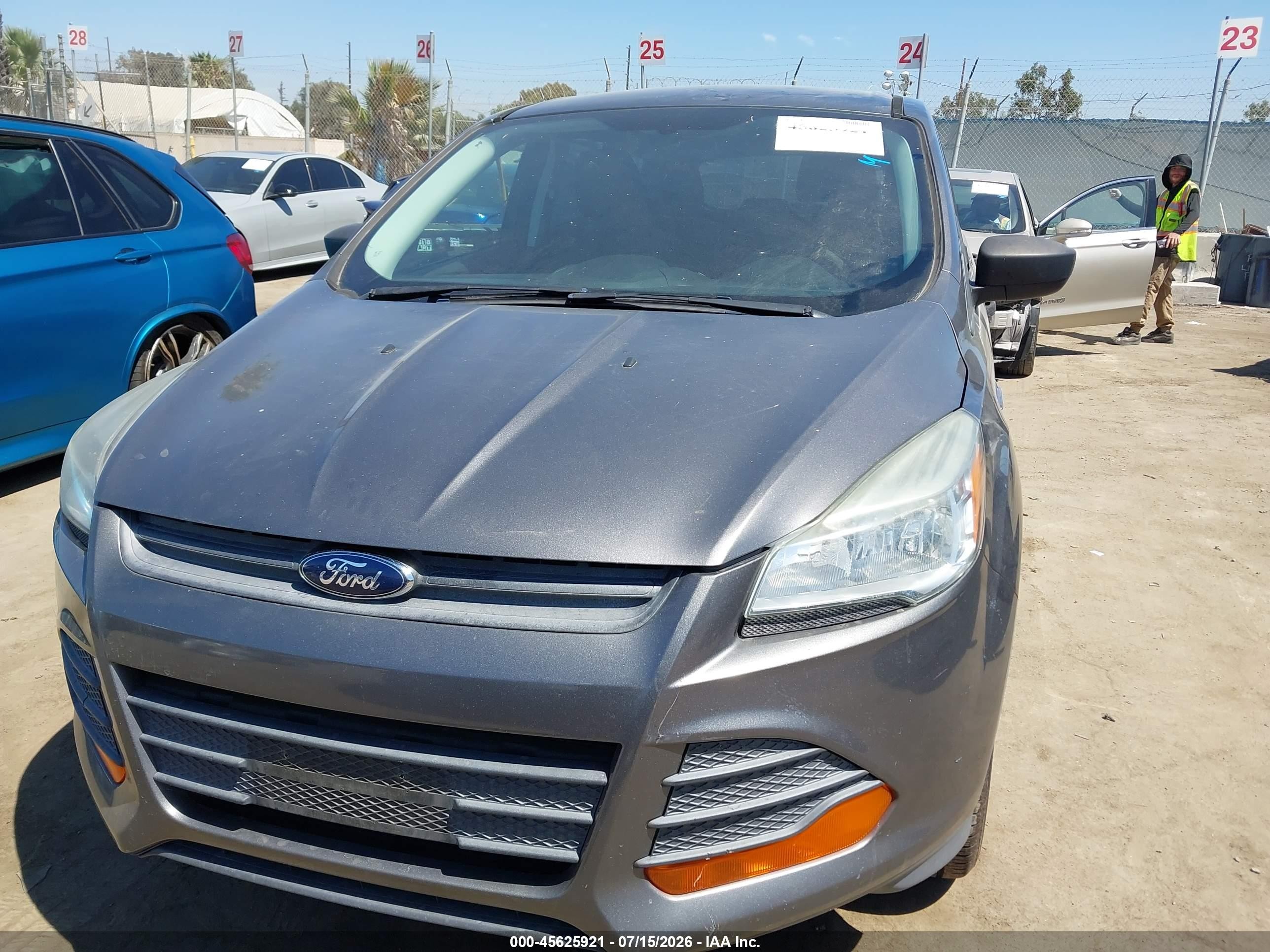 2013 Ford Escape S Gray vin: 1FMCU0F7XDUB55588