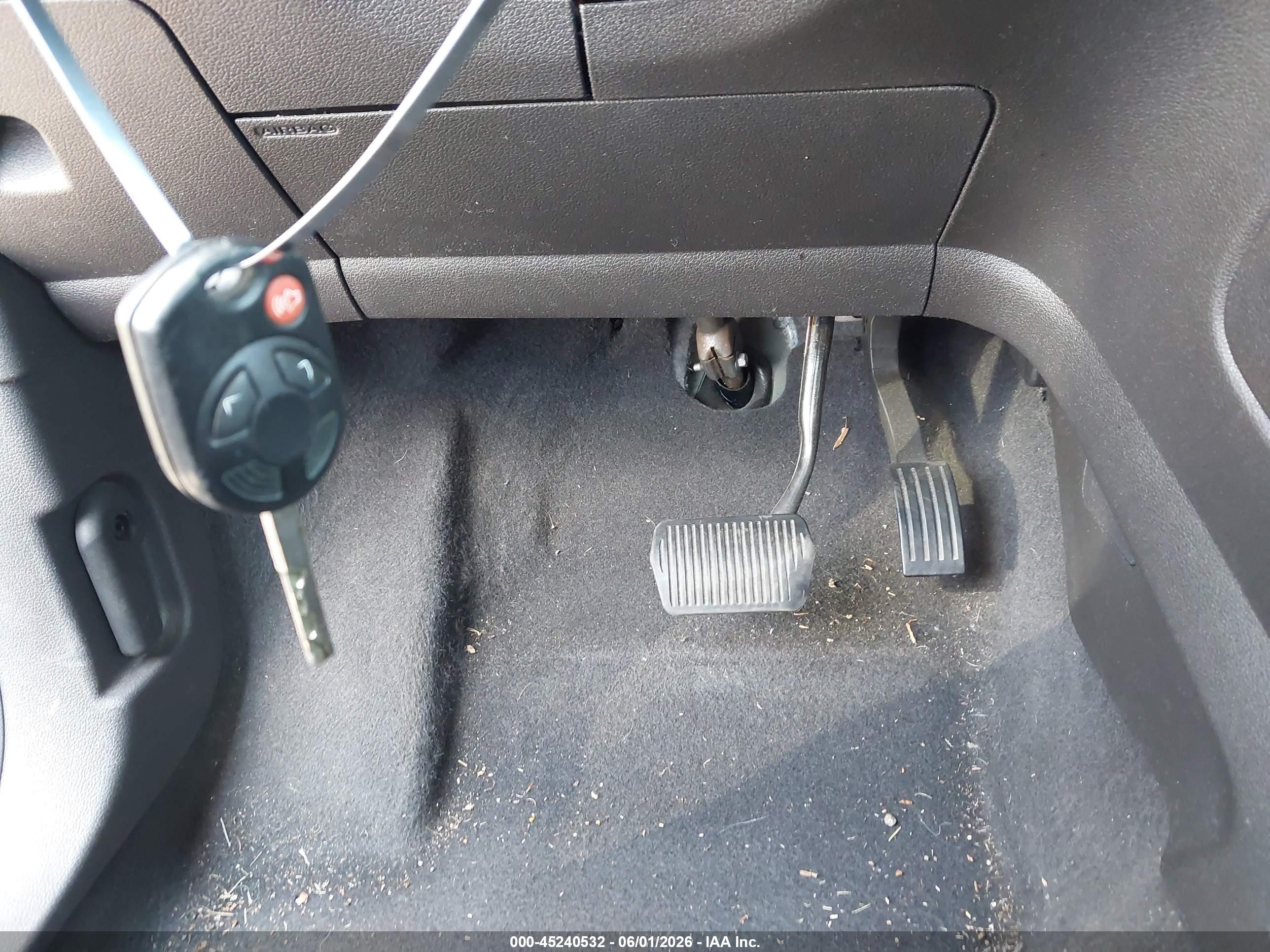 2013 Ford Escape S Green vin: 1FMCU0F7XDUC01372