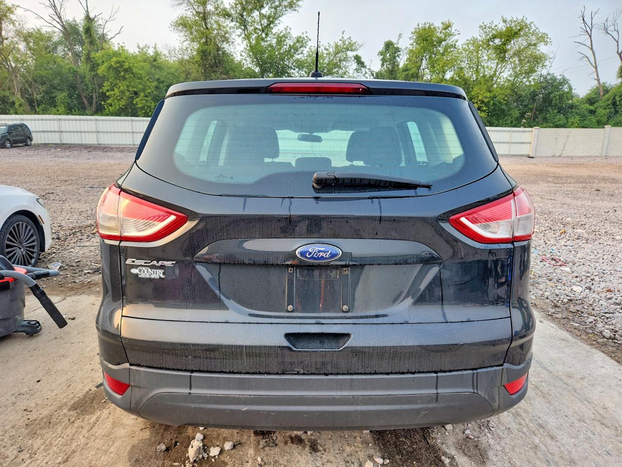 2013 Ford Escape S Black vin: 1FMCU0F7XDUC32587