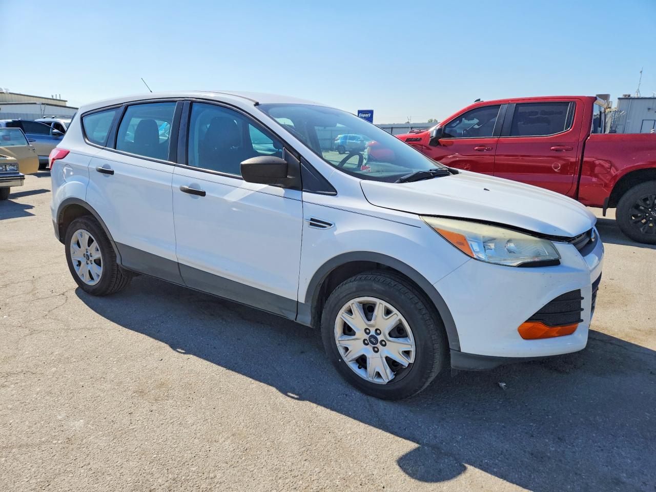 2013 Ford Escape S White vin: 1FMCU0F7XDUD37081