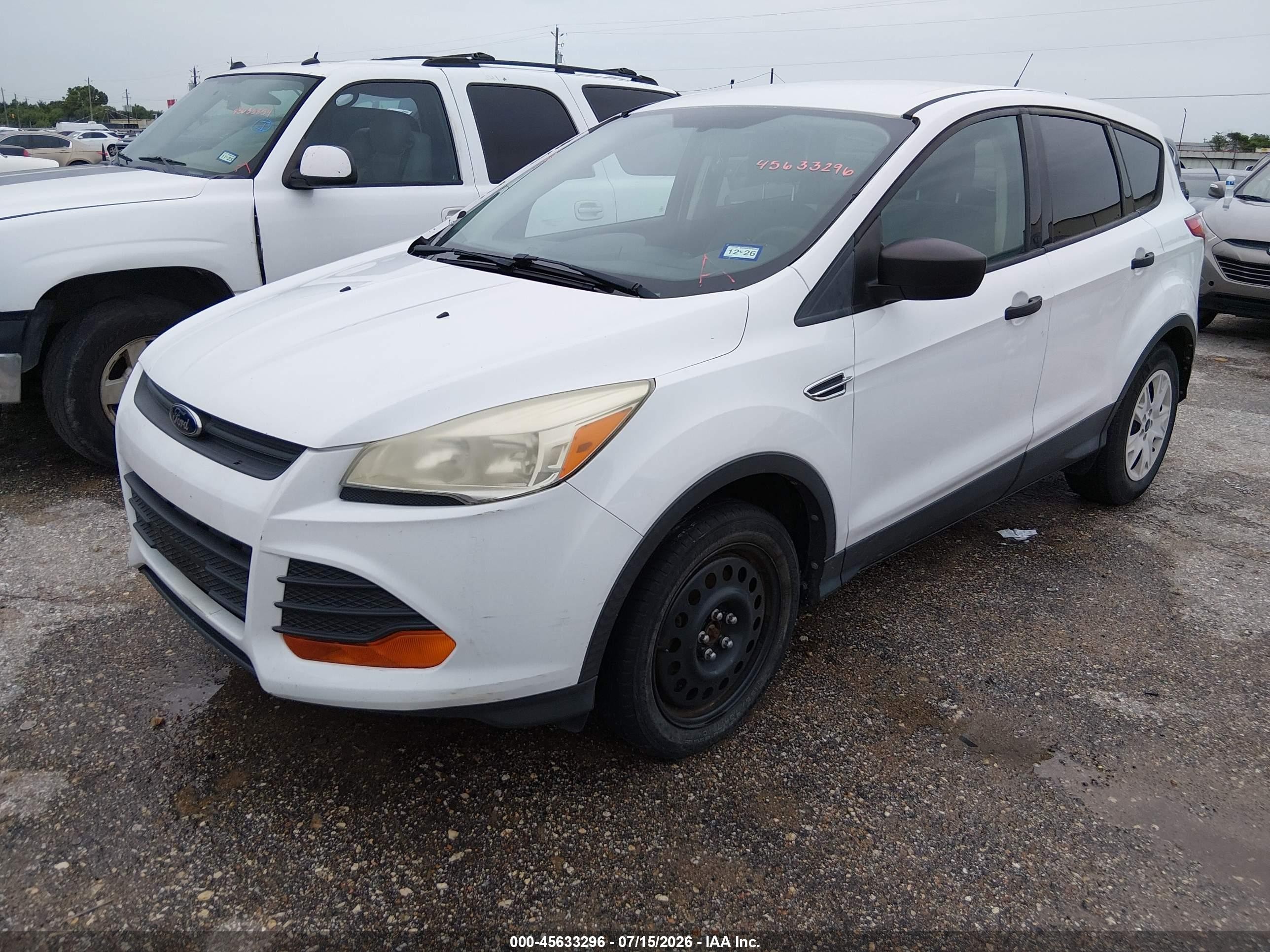 2013 Ford Escape S Белый vin: 1FMCU0F7XDUD94400