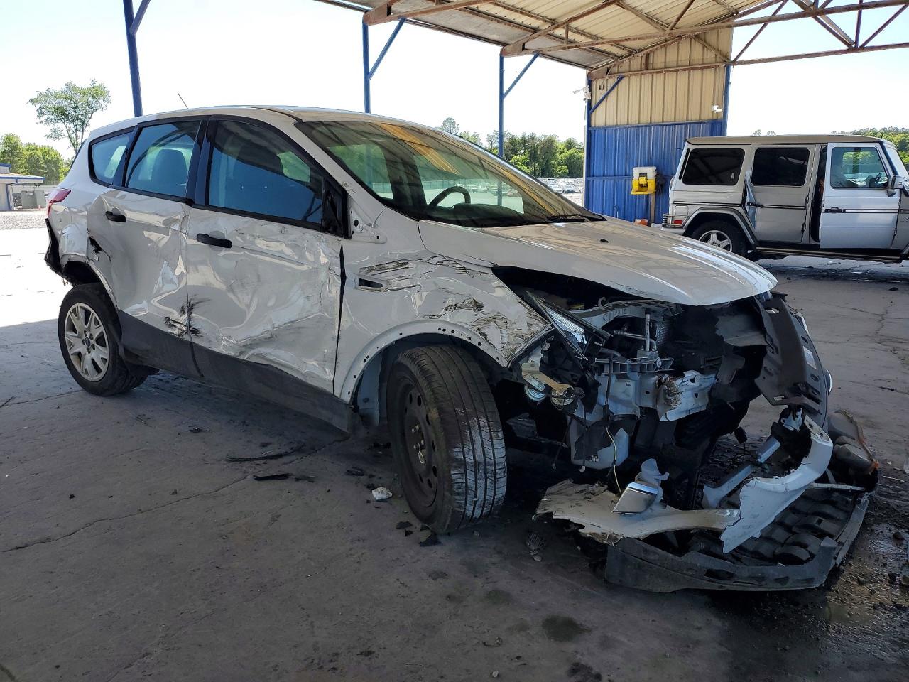 2014 Ford Escape S White vin: 1FMCU0F7XEUA06809