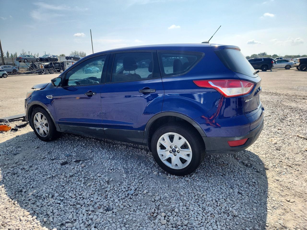 2014 Ford Escape S Синий vin: 1FMCU0F7XEUA42757