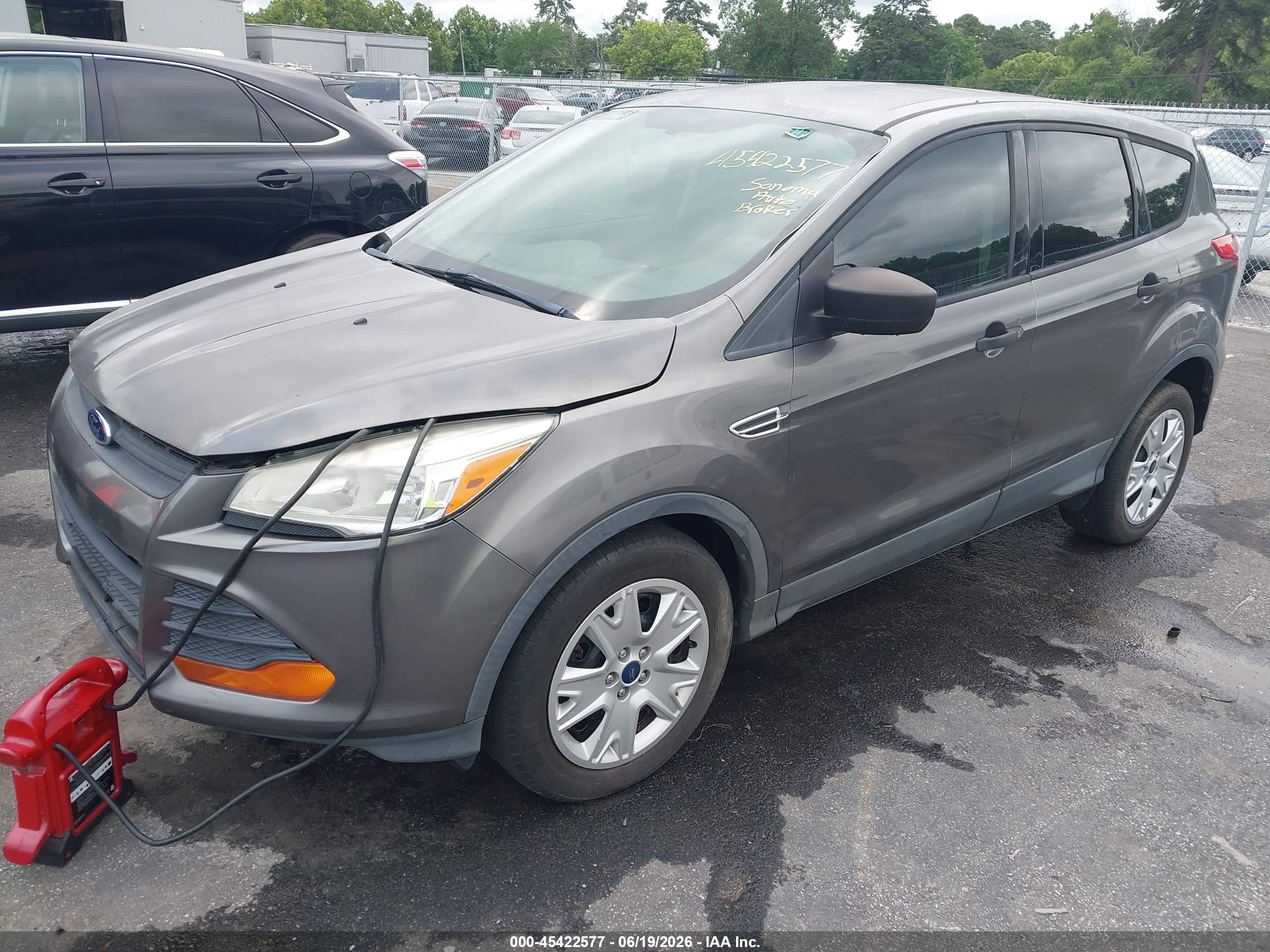 2014 Ford Escape S Gray vin: 1FMCU0F7XEUA66475