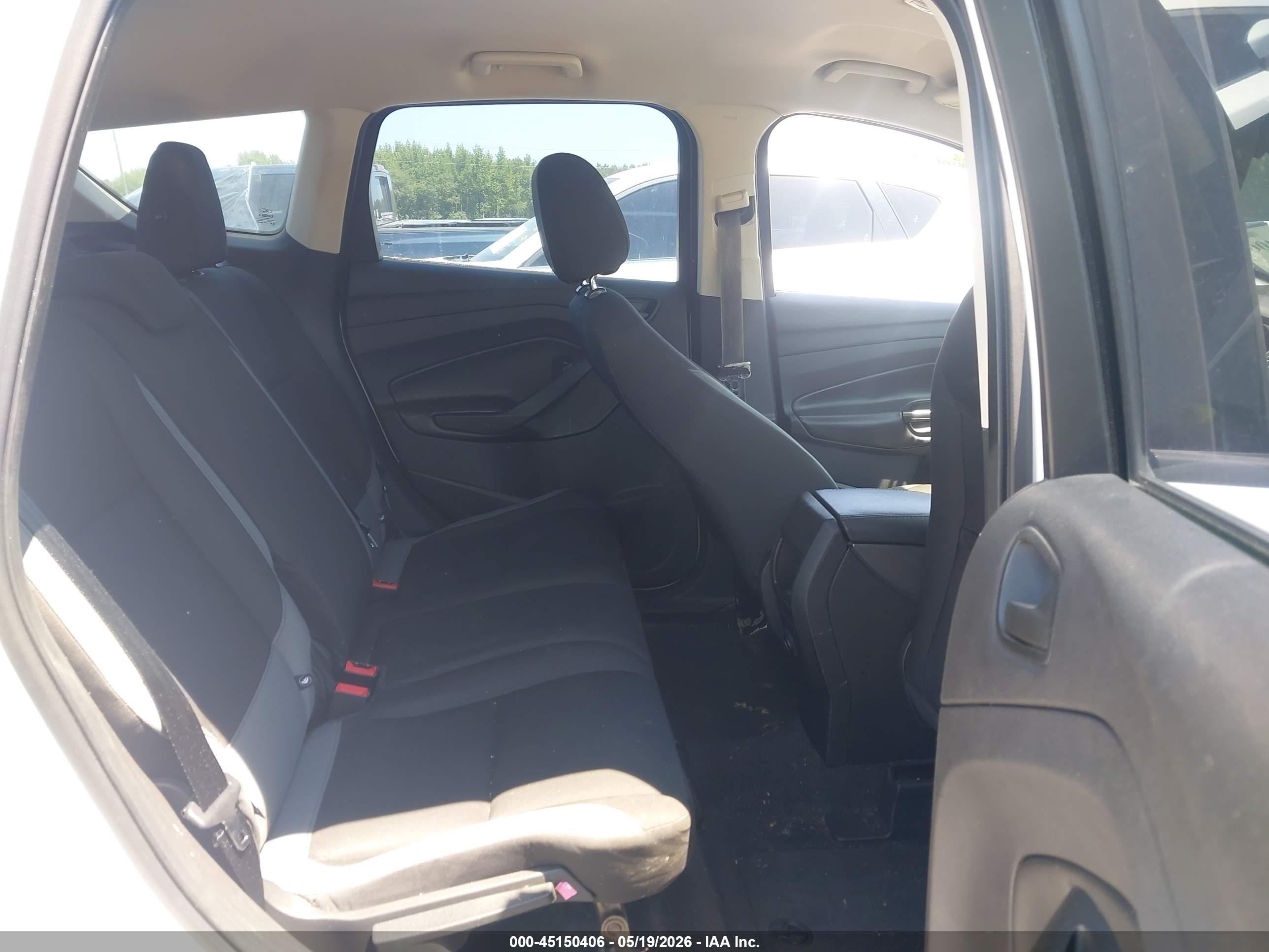 2014 Ford Escape S White vin: 1FMCU0F7XEUB21779