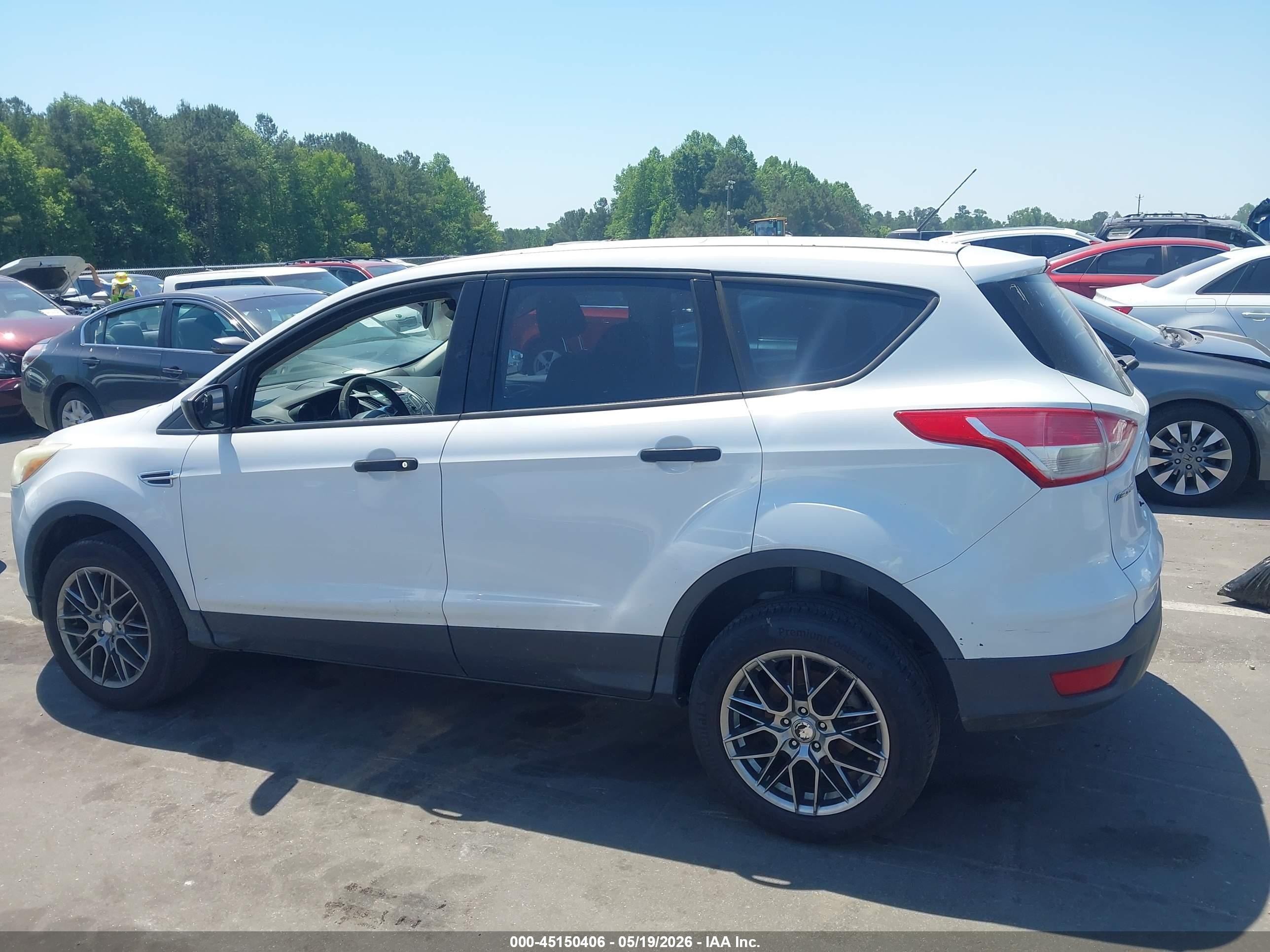 2014 Ford Escape S White vin: 1FMCU0F7XEUB21779