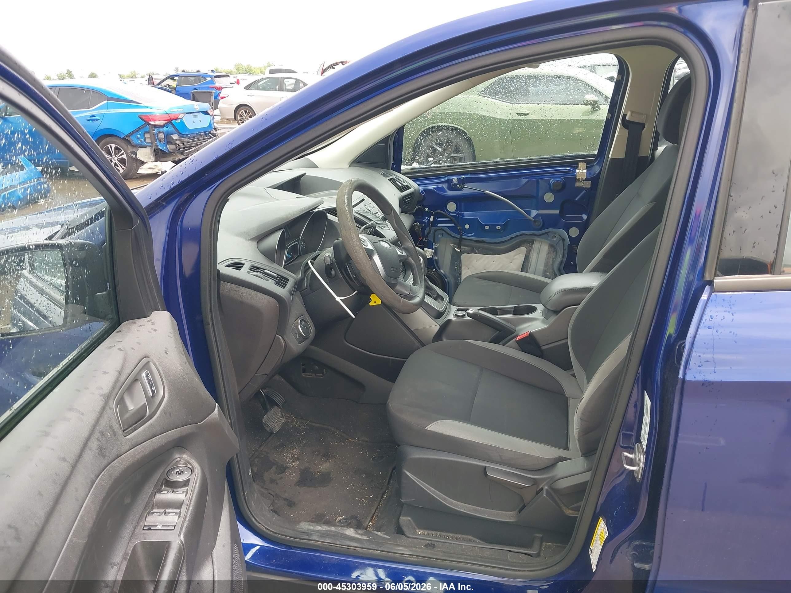 2014 Ford Escape S Blue vin: 1FMCU0F7XEUC81547