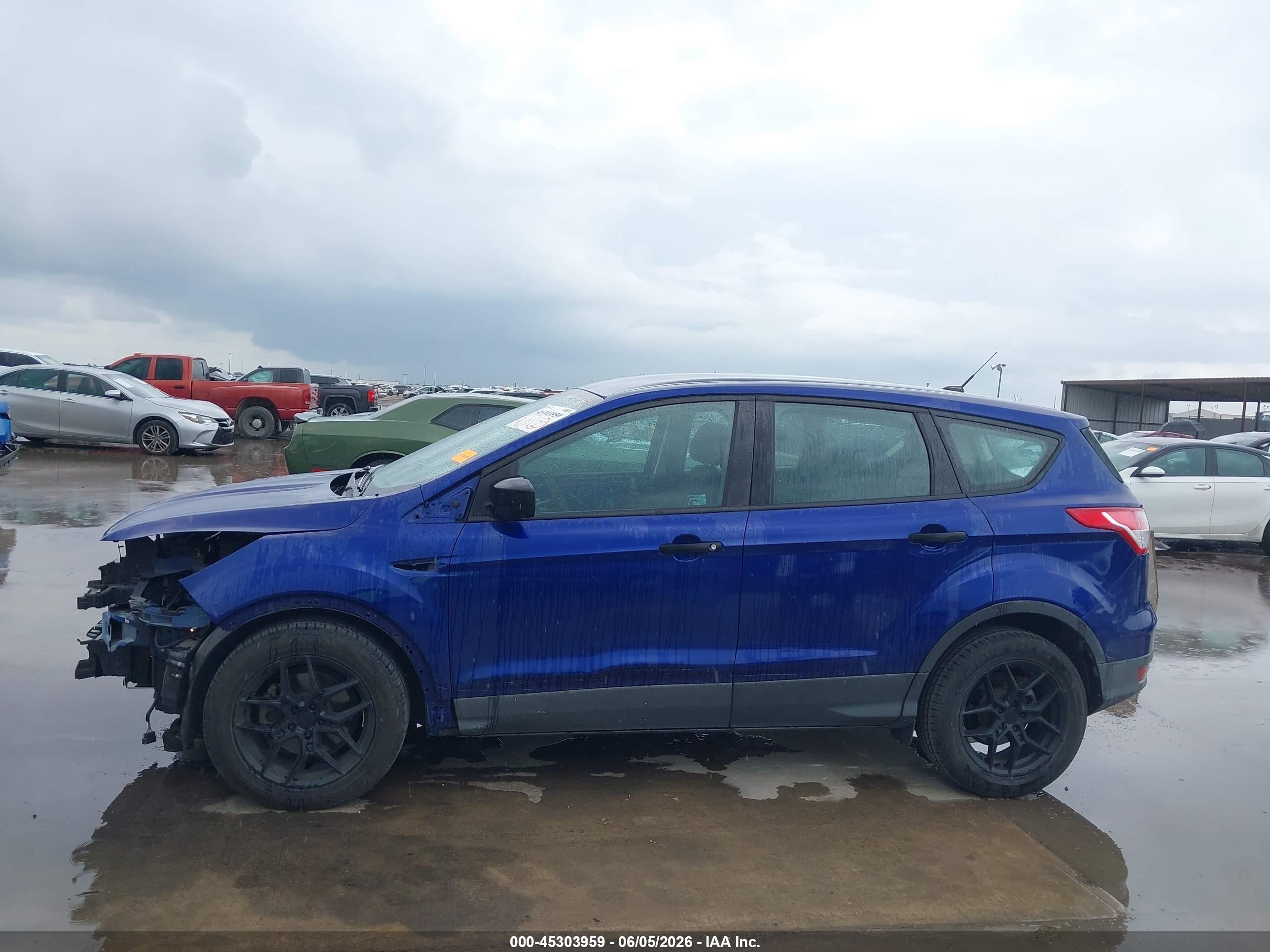 2014 Ford Escape S Blue vin: 1FMCU0F7XEUC81547