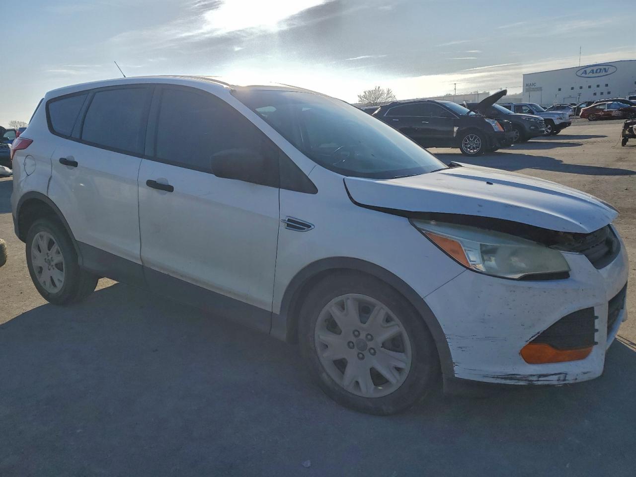 2014 Ford Escape S White vin: 1FMCU0F7XEUD08634