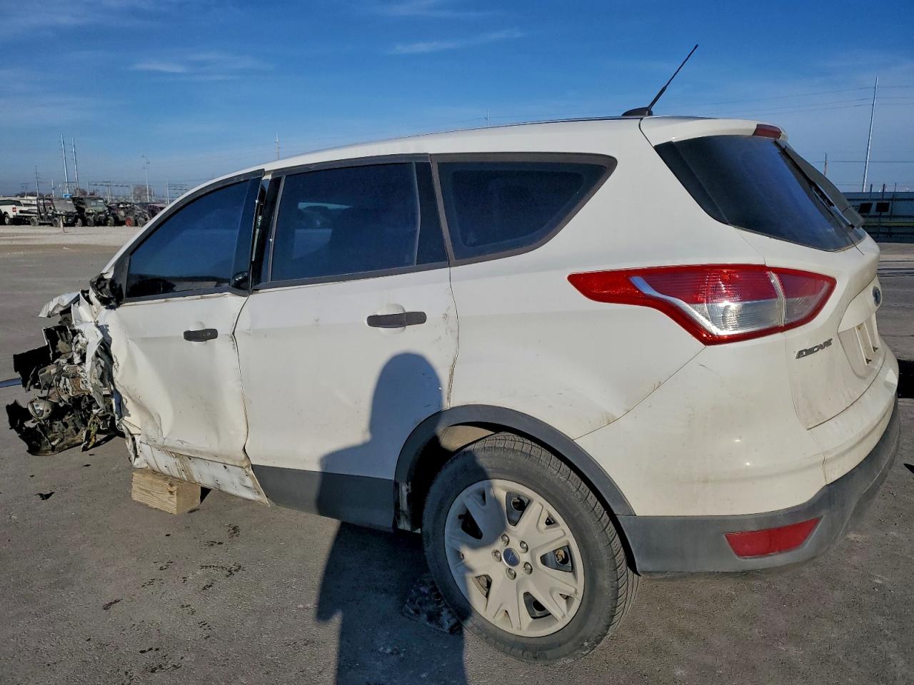 2014 Ford Escape S White vin: 1FMCU0F7XEUD08634