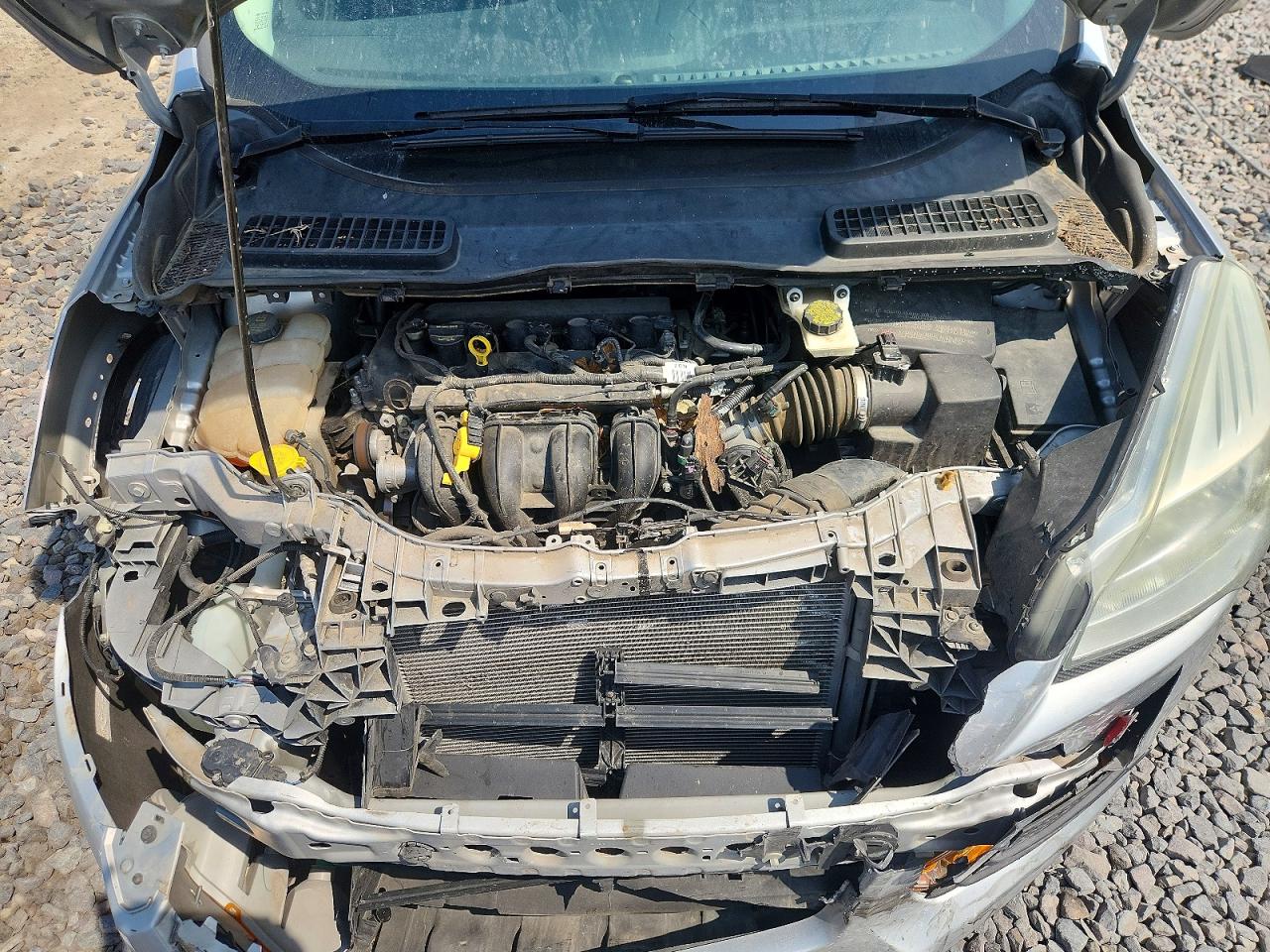 2014 Ford Escape S Серебряный vin: 1FMCU0F7XEUE34069