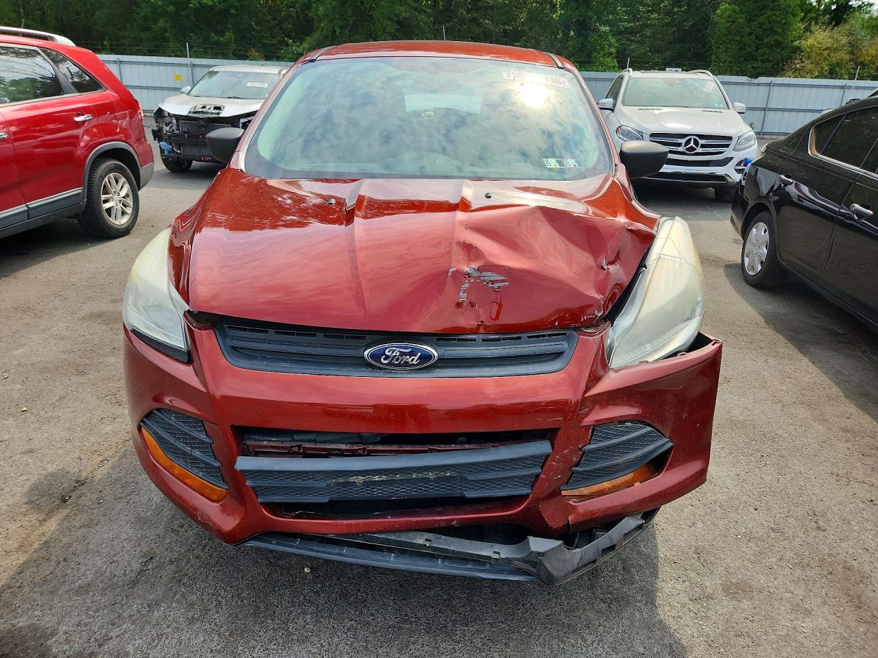 2015 Ford Escape S Orange vin: 1FMCU0F7XFUA37611