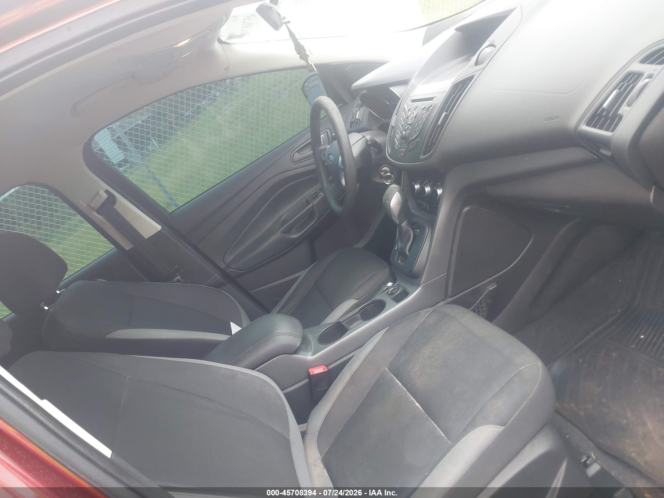 2015 Ford Escape S Maroon vin: 1FMCU0F7XFUC32642