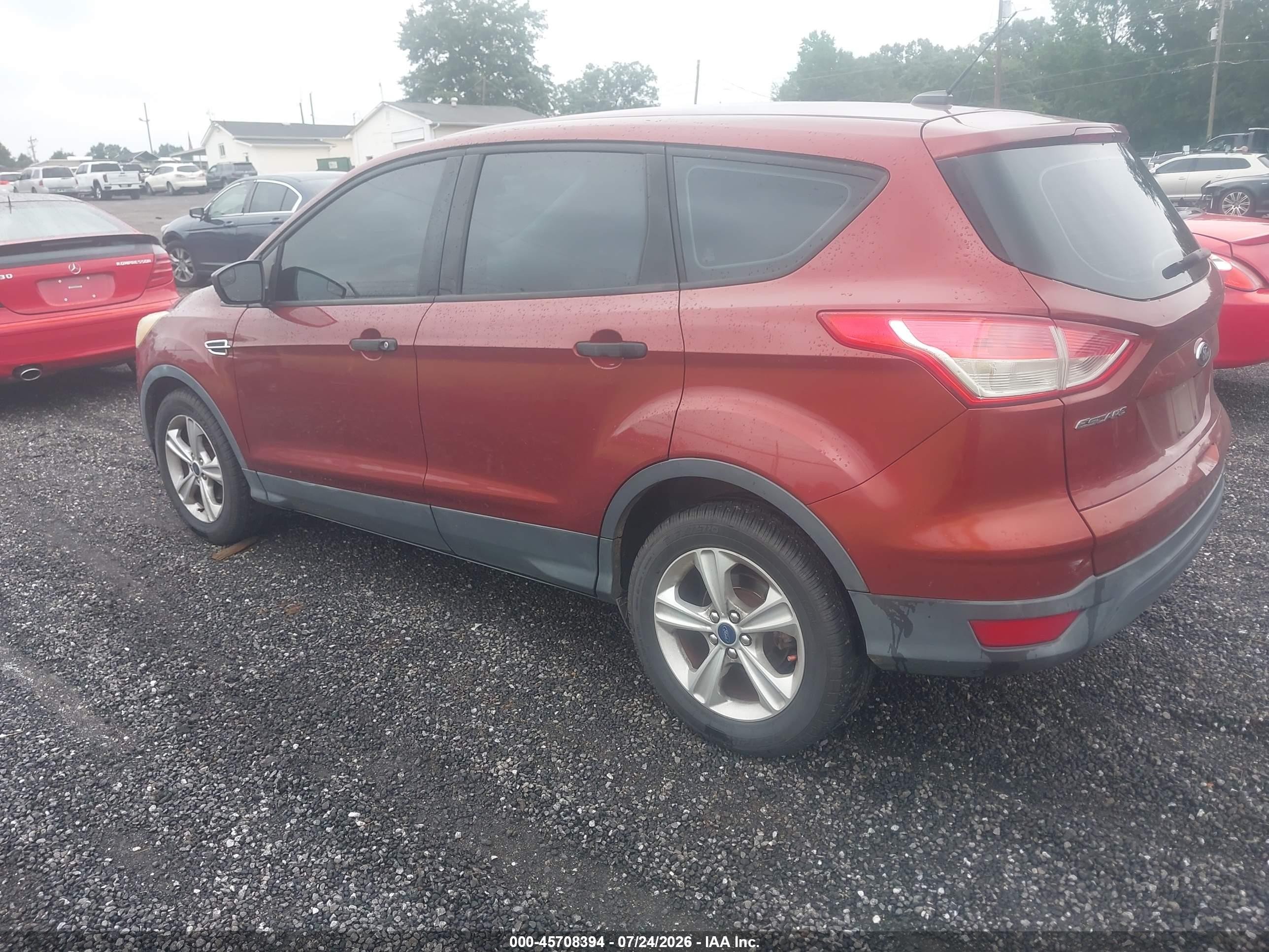 2015 Ford Escape S Maroon vin: 1FMCU0F7XFUC32642