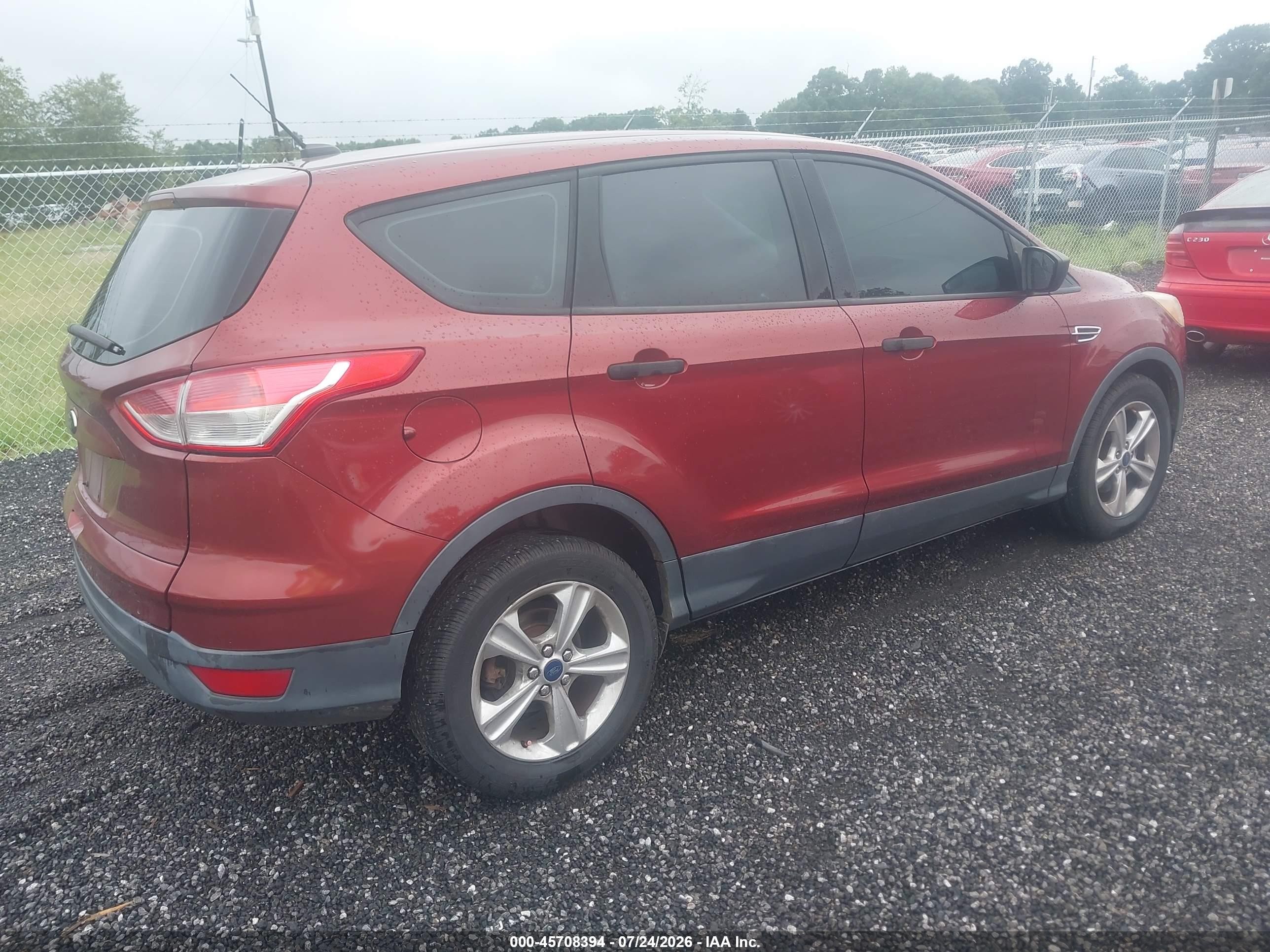 2015 Ford Escape S Maroon vin: 1FMCU0F7XFUC32642