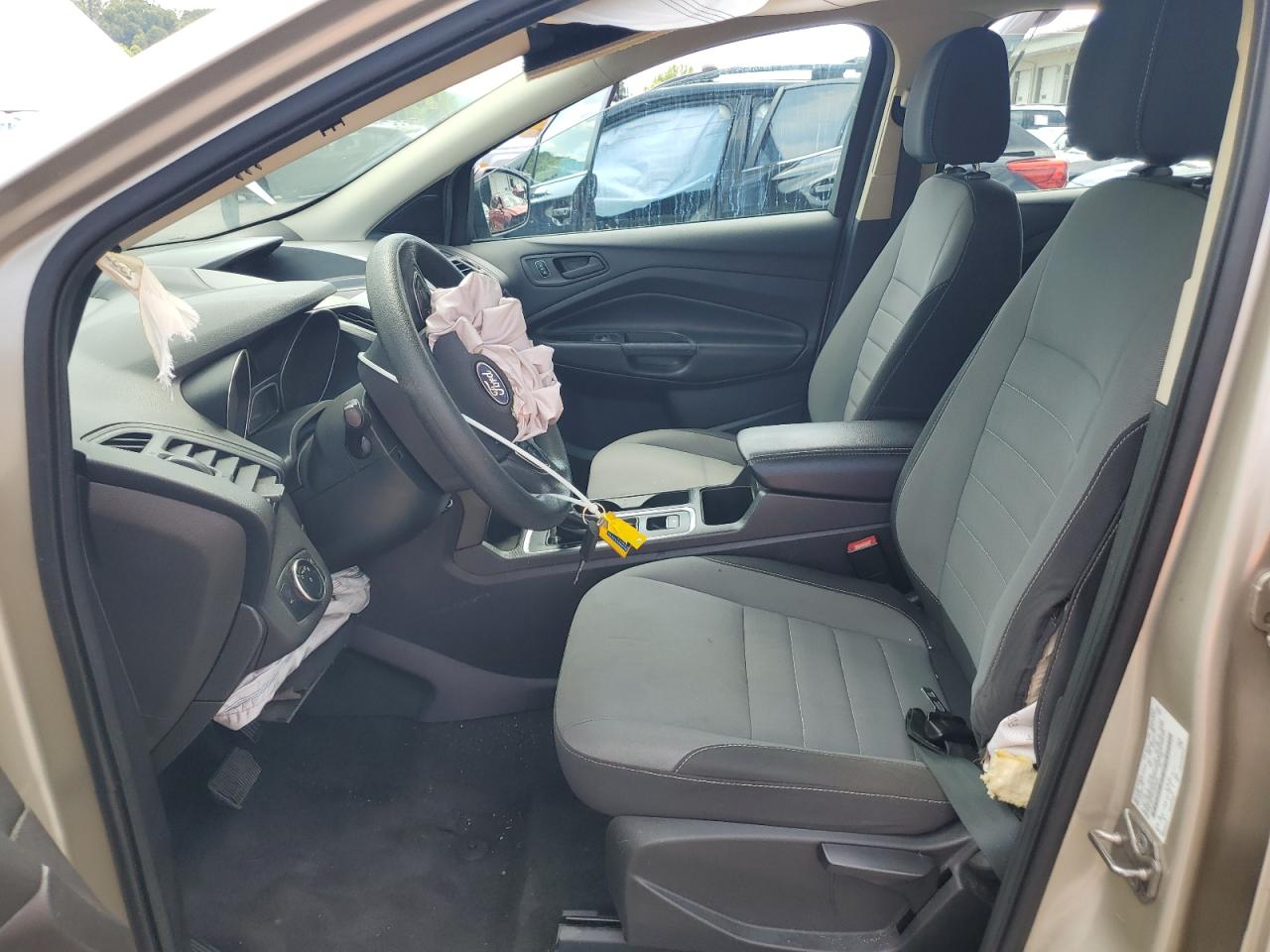 2017 Ford Escape S Beige vin: 1FMCU0F7XHUB75829