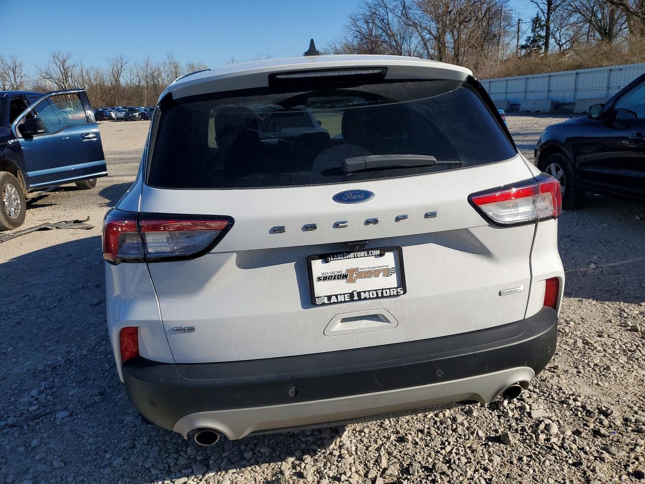 2020 Ford Escape Se White vin: 1FMCU0G60LUB44748