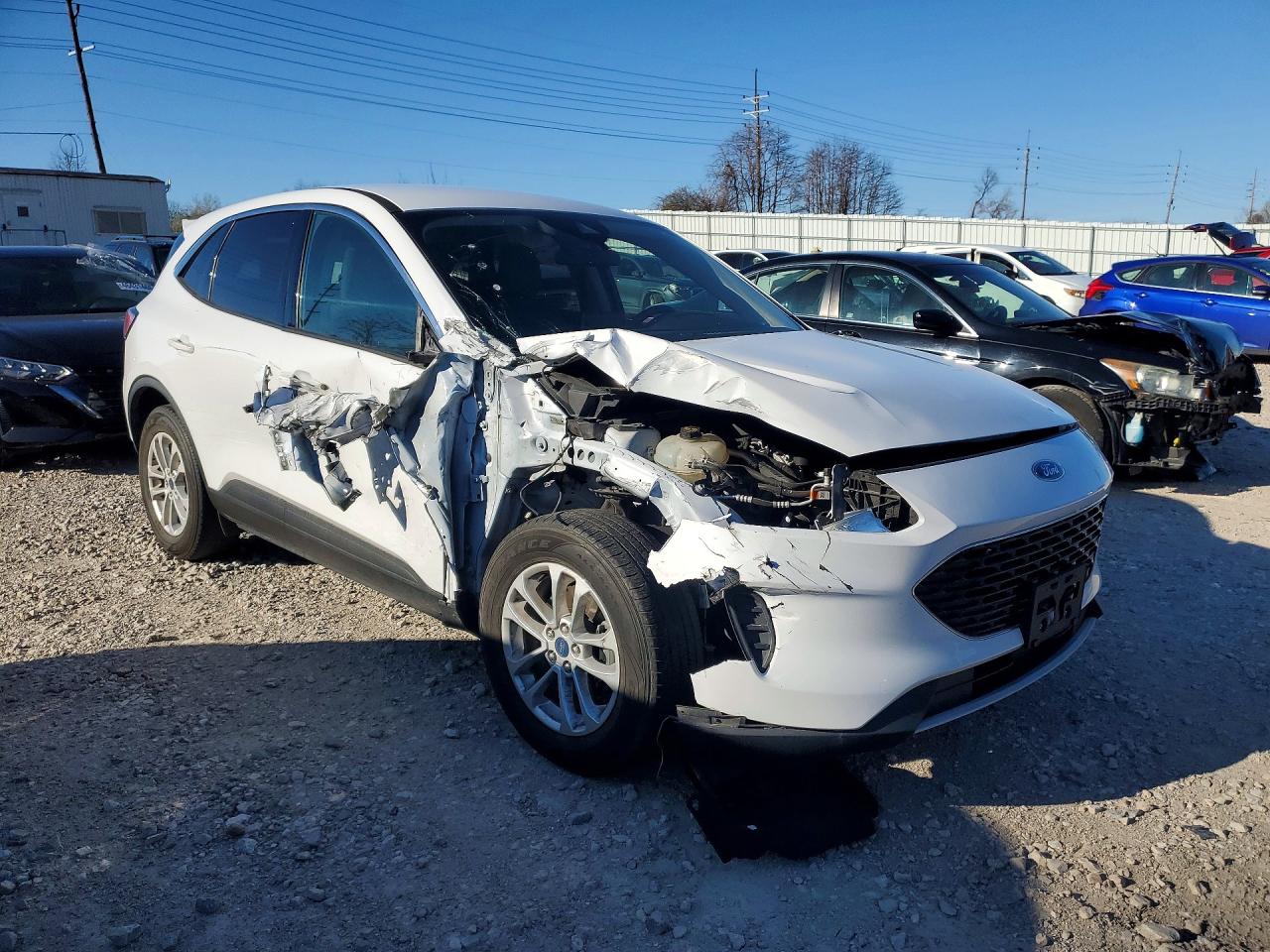 2020 Ford Escape Se White vin: 1FMCU0G60LUB44748