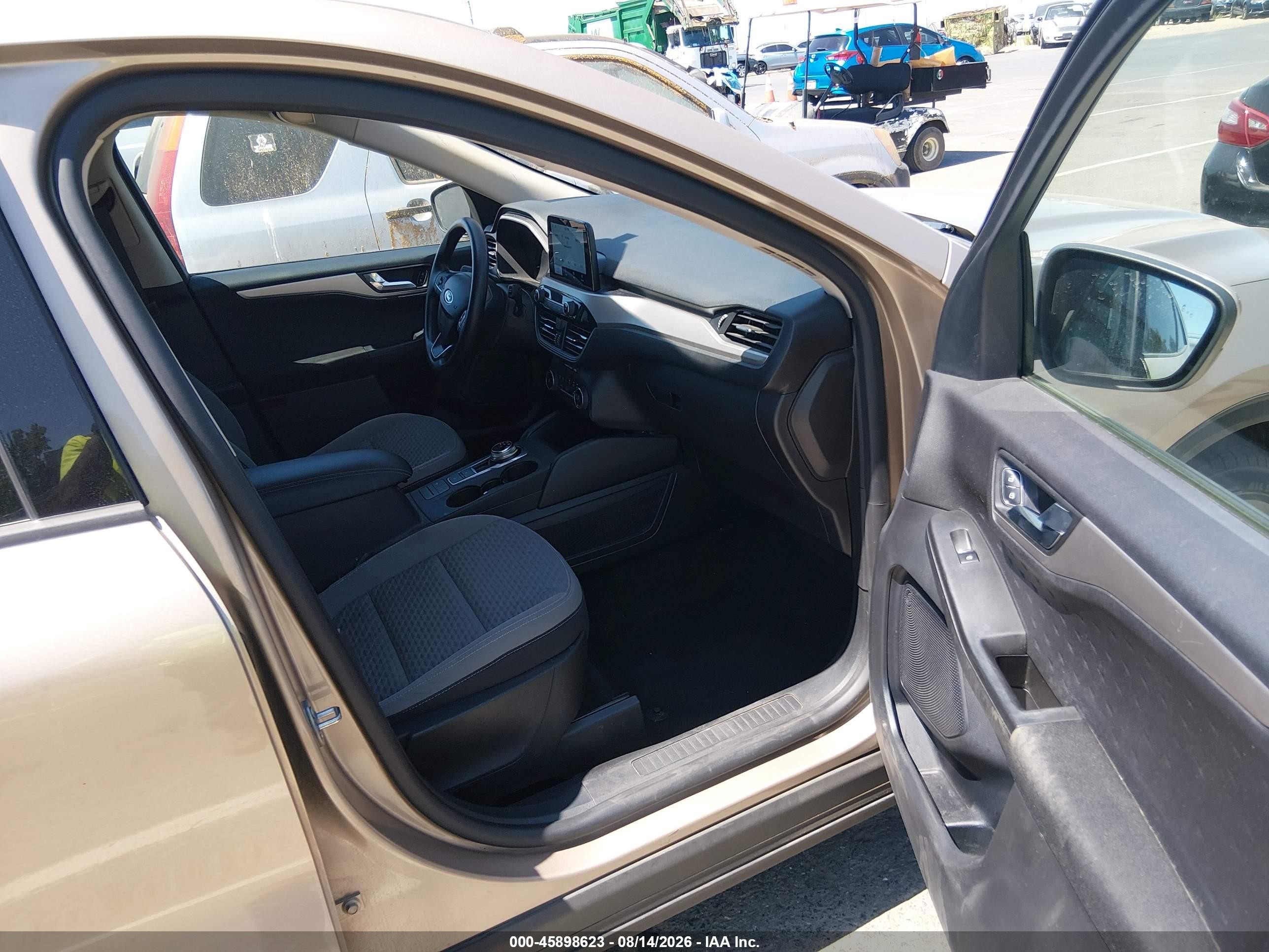 2020 Ford Escape Se Gold vin: 1FMCU0G60LUC01286