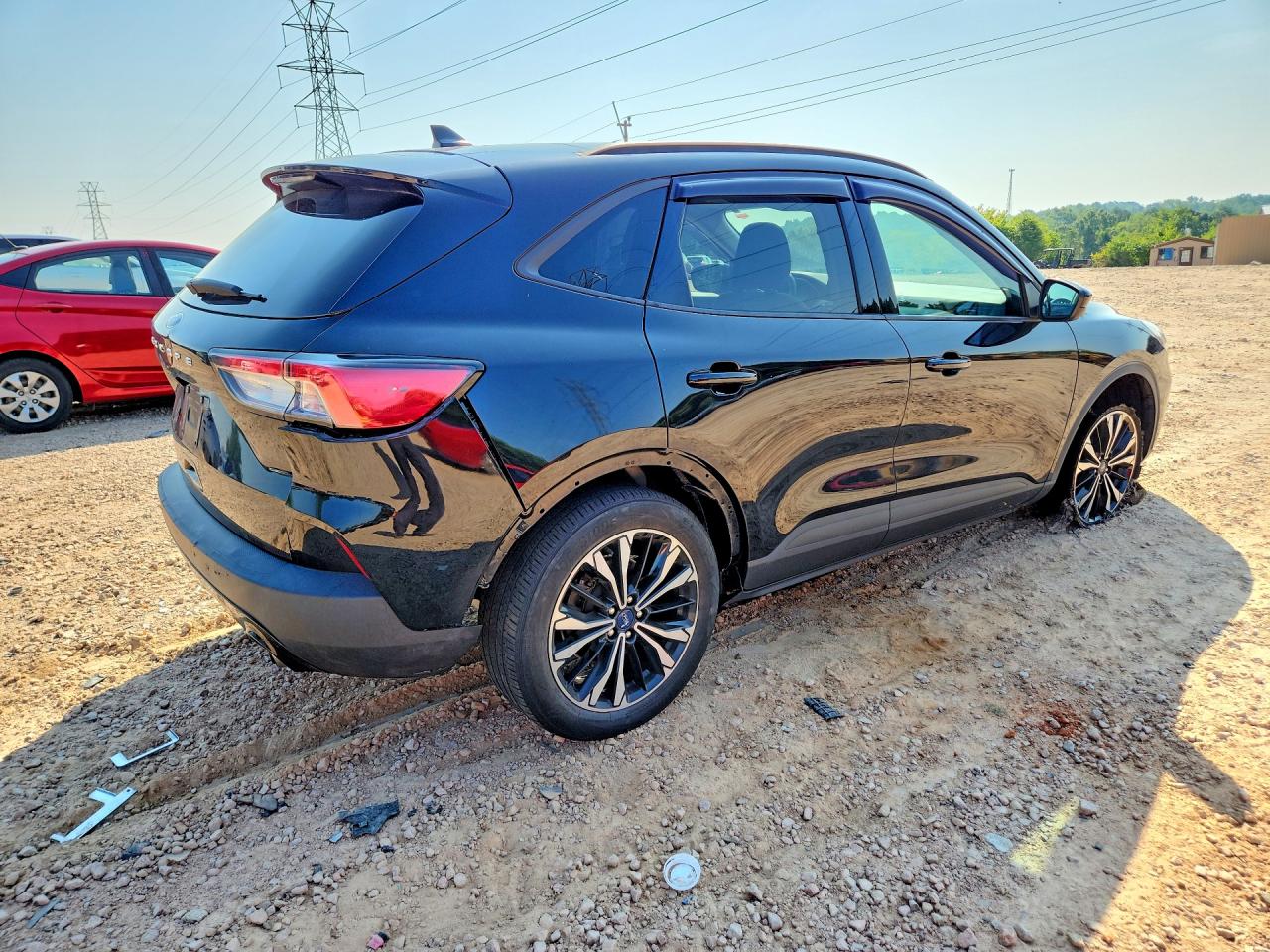 2022 Ford Escape Se Черный vin: 1FMCU0G60NUA11118