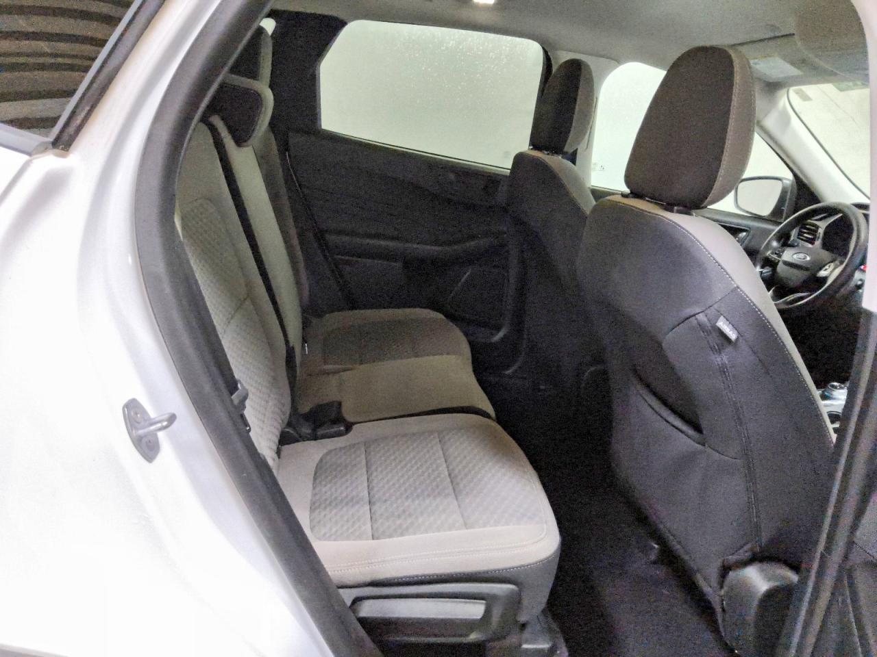 2022 Ford Escape Se White vin: 1FMCU0G60NUB27676