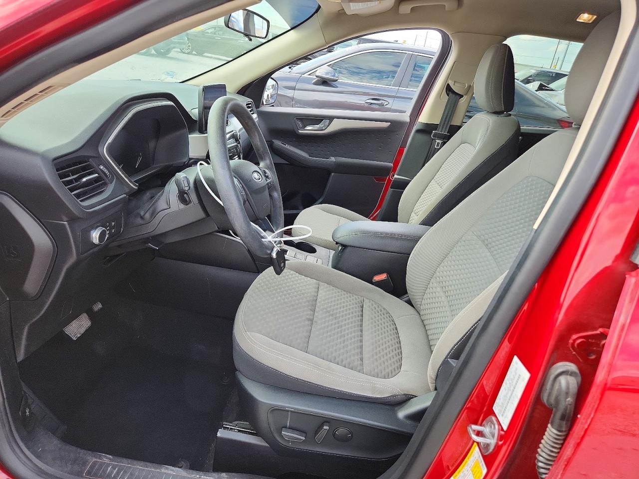 2020 Ford Escape Se Красный vin: 1FMCU0G61LUA32217