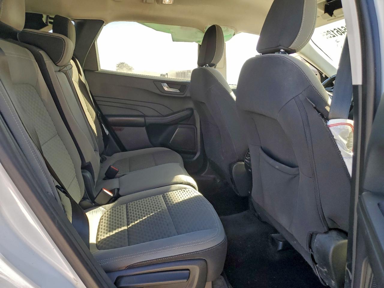 2021 Ford Escape Se White vin: 1FMCU0G63MUA03299